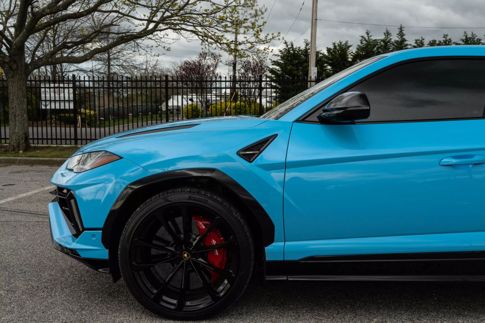 2023 Lamborghini Urus - Image 20