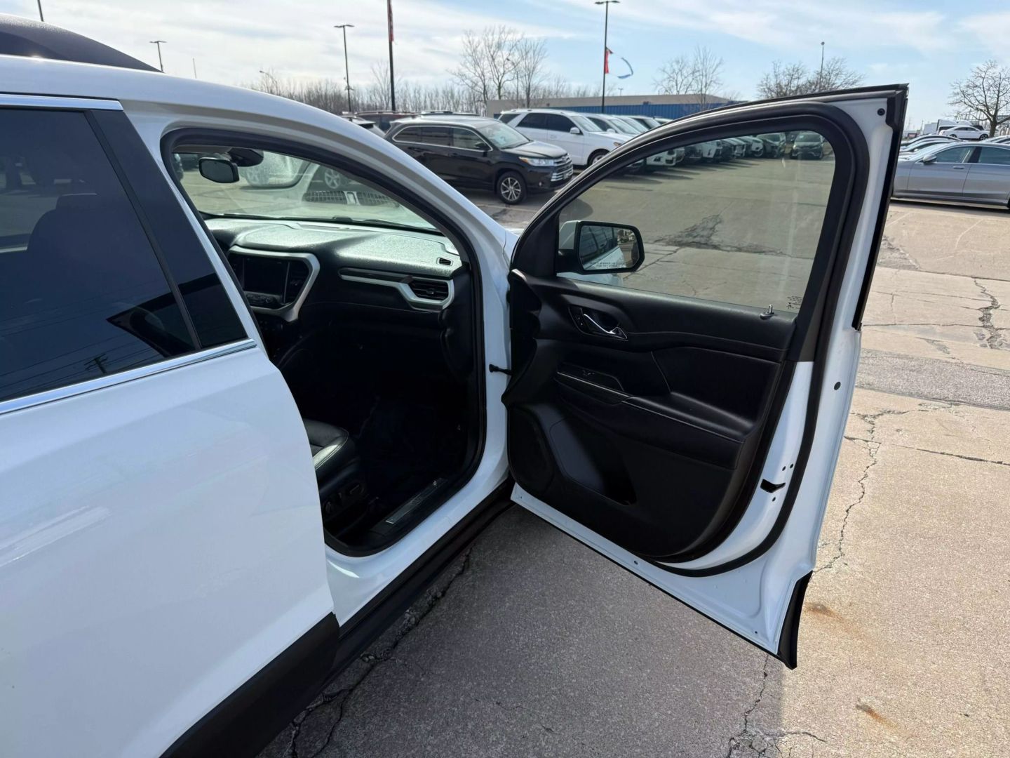 2019 Gmc Acadia - Image 26