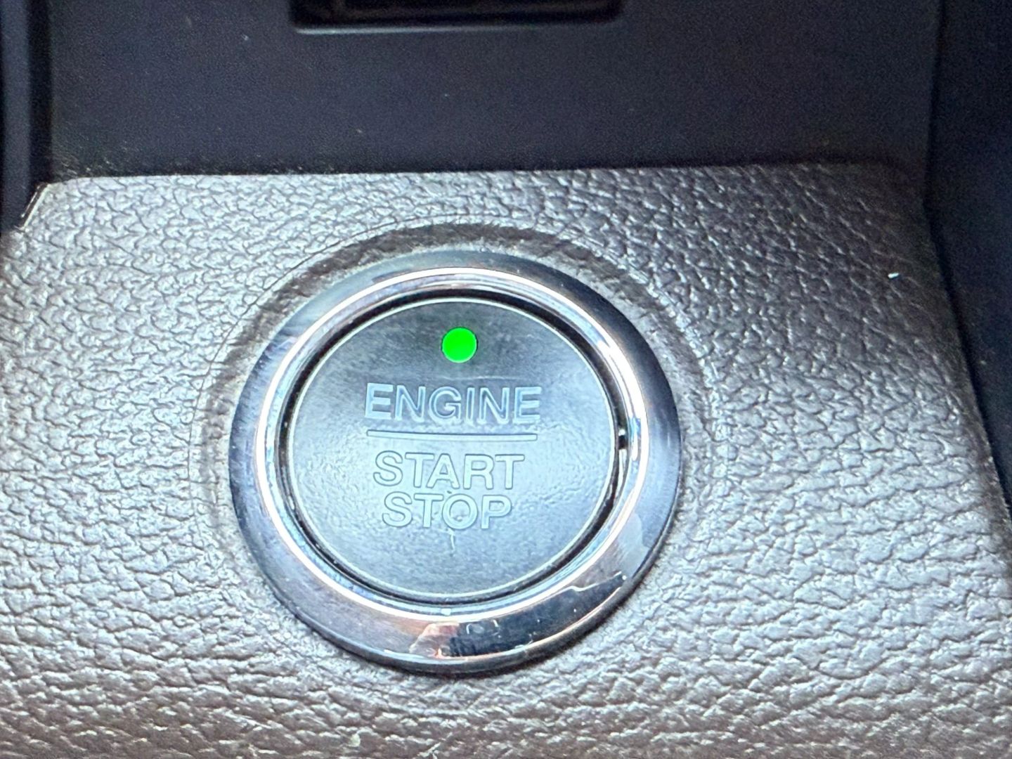2018 Ford F250 Super Duty Crew Cab - Image 35