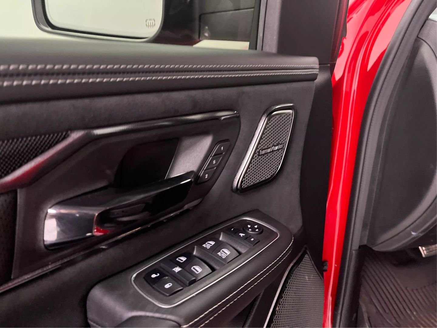 2022 Ram 1500 Crew Cab - Image 29