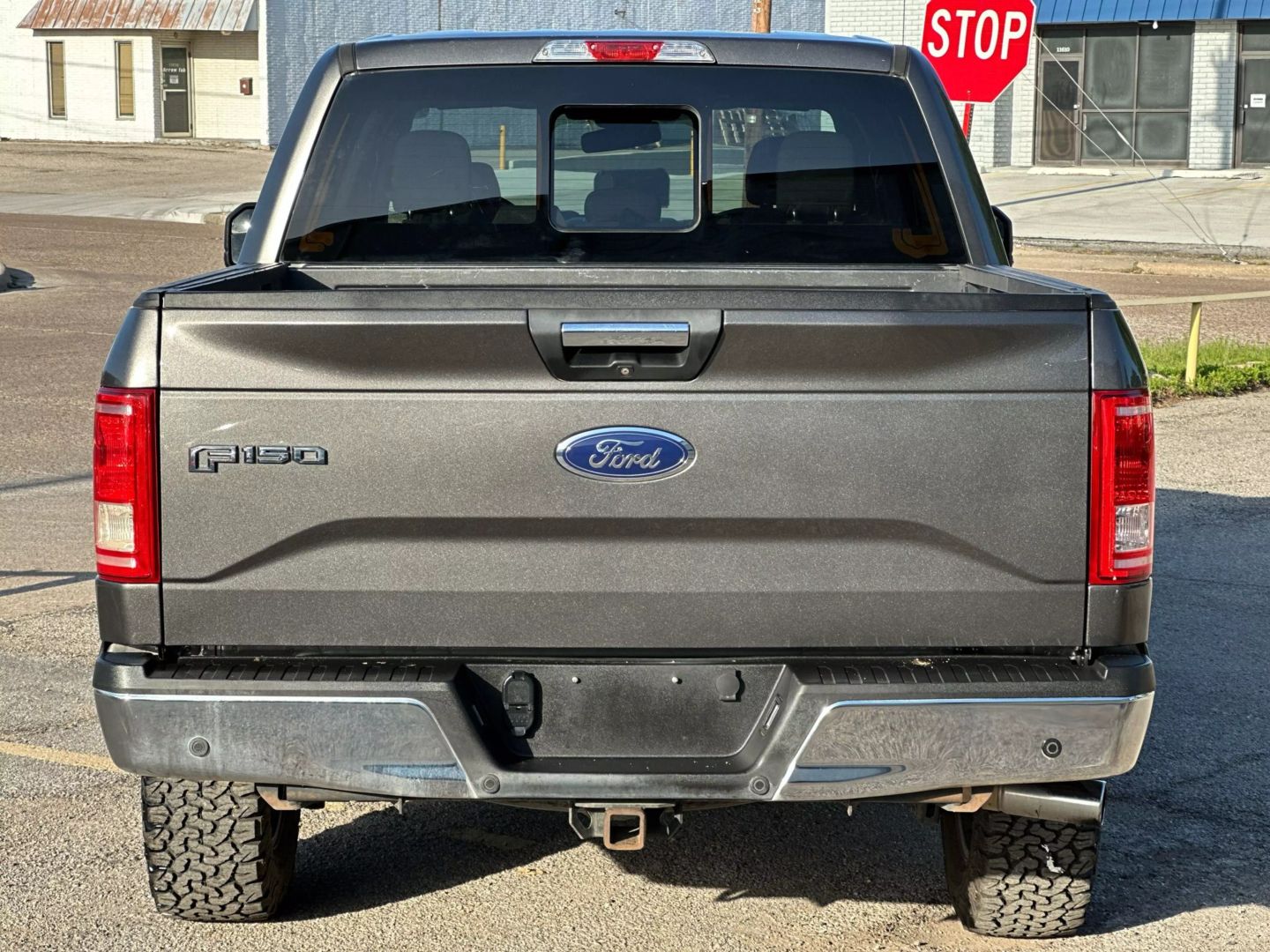 2015 Ford F150 Supercrew Cab - Image 4