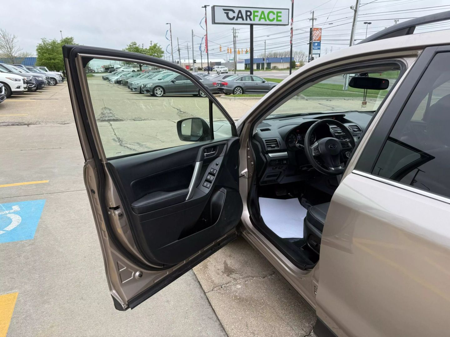 2015 Subaru Forester - Image 17