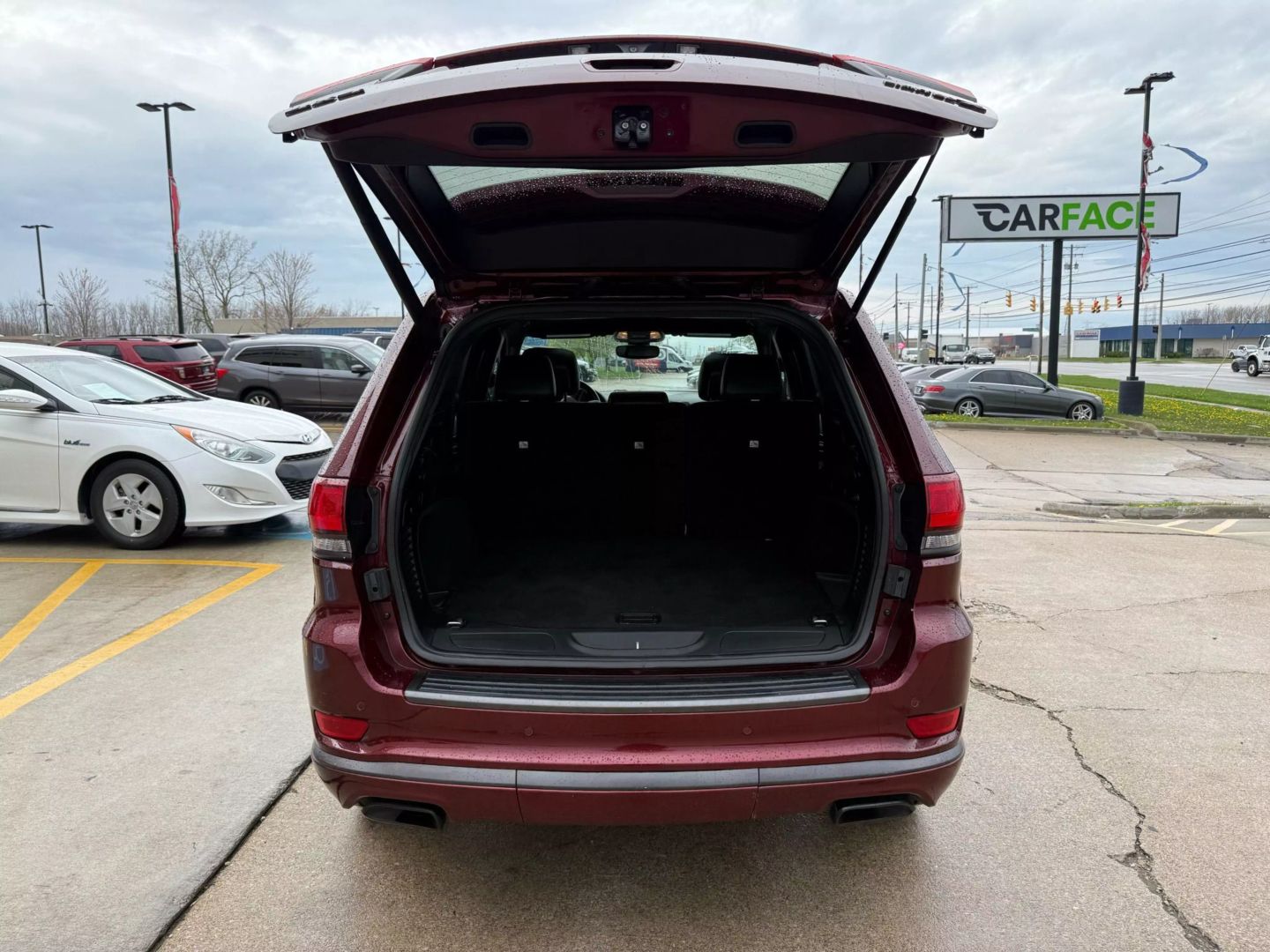 2020 Jeep Grand Cherokee - Image 11