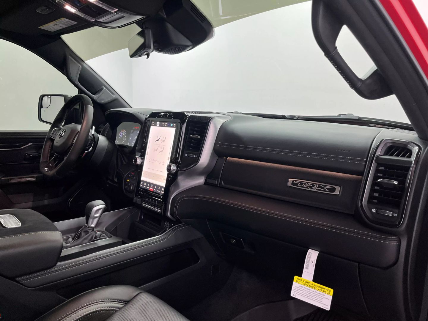 2022 Ram 1500 Crew Cab - Image 30