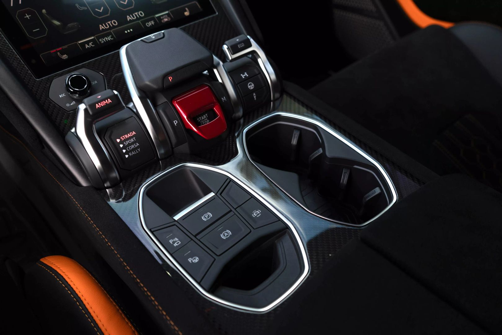 2023 Lamborghini Urus - Image 40