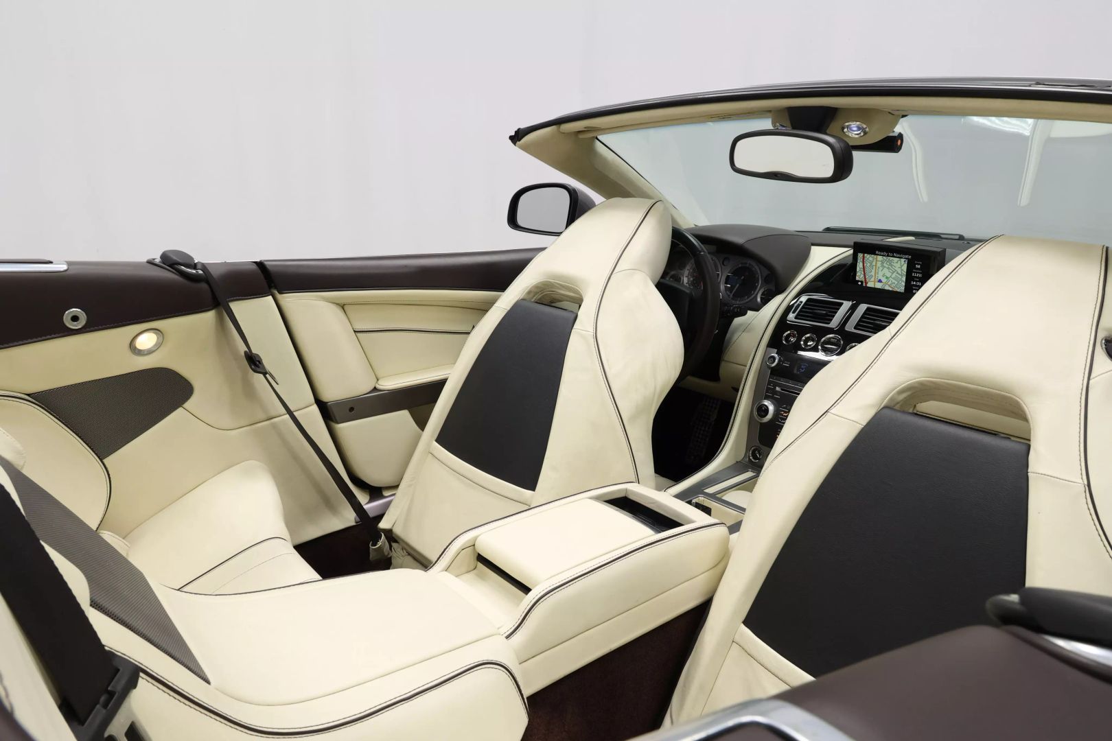 2012 Aston Martin Virage - Image 61