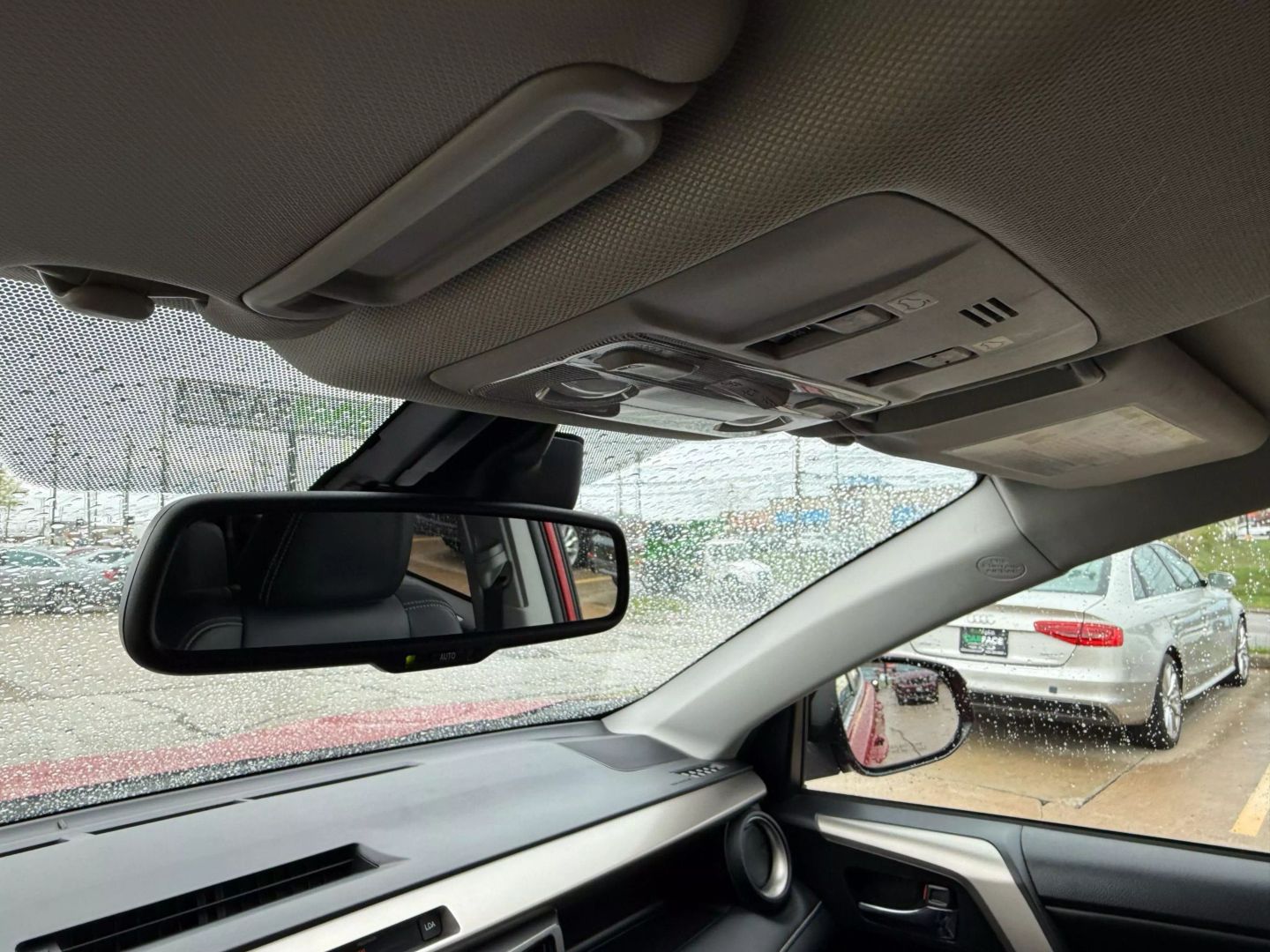 2015 Toyota Rav4 - Image 44