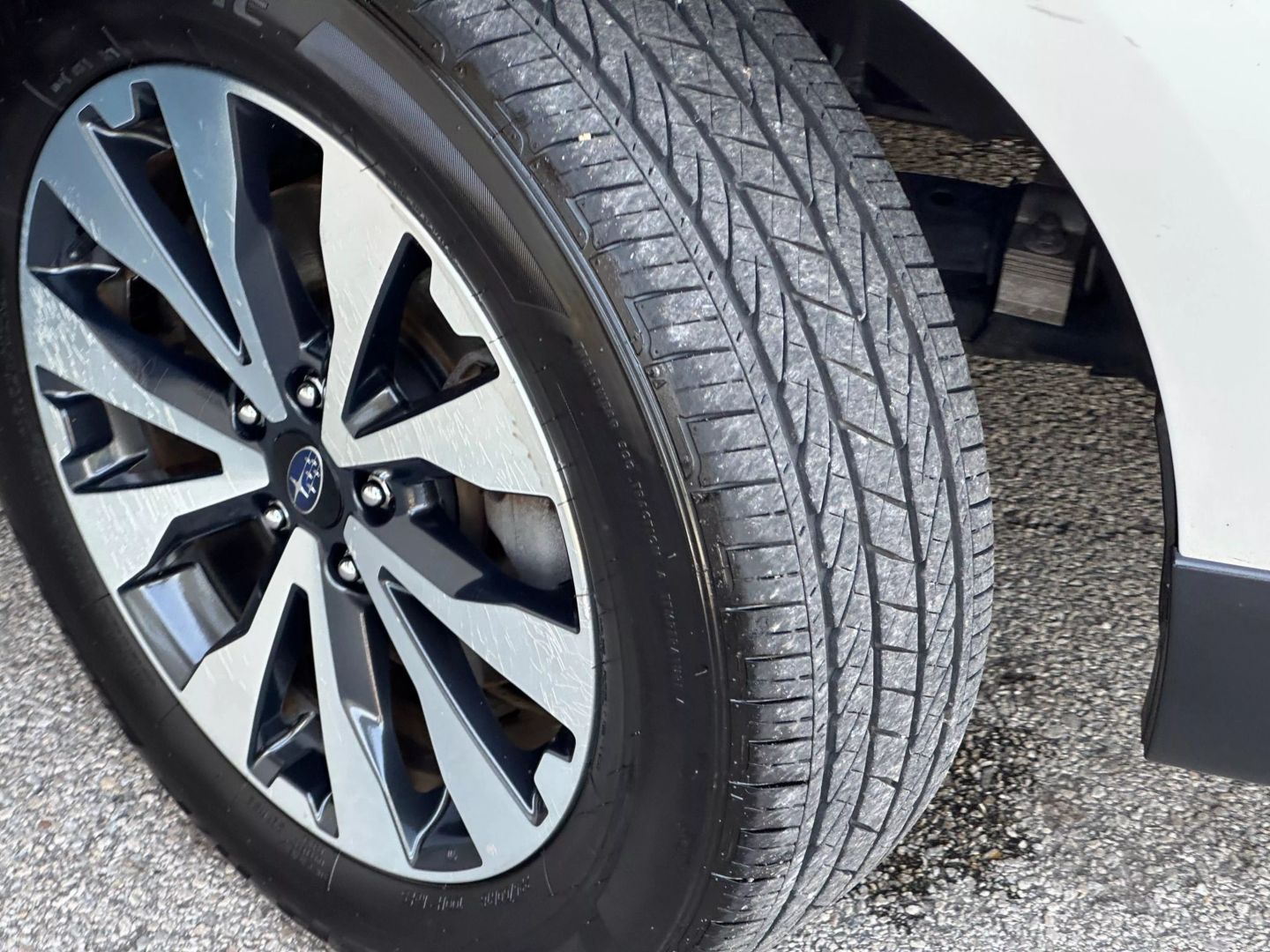 2015 Subaru Outback - Image 42