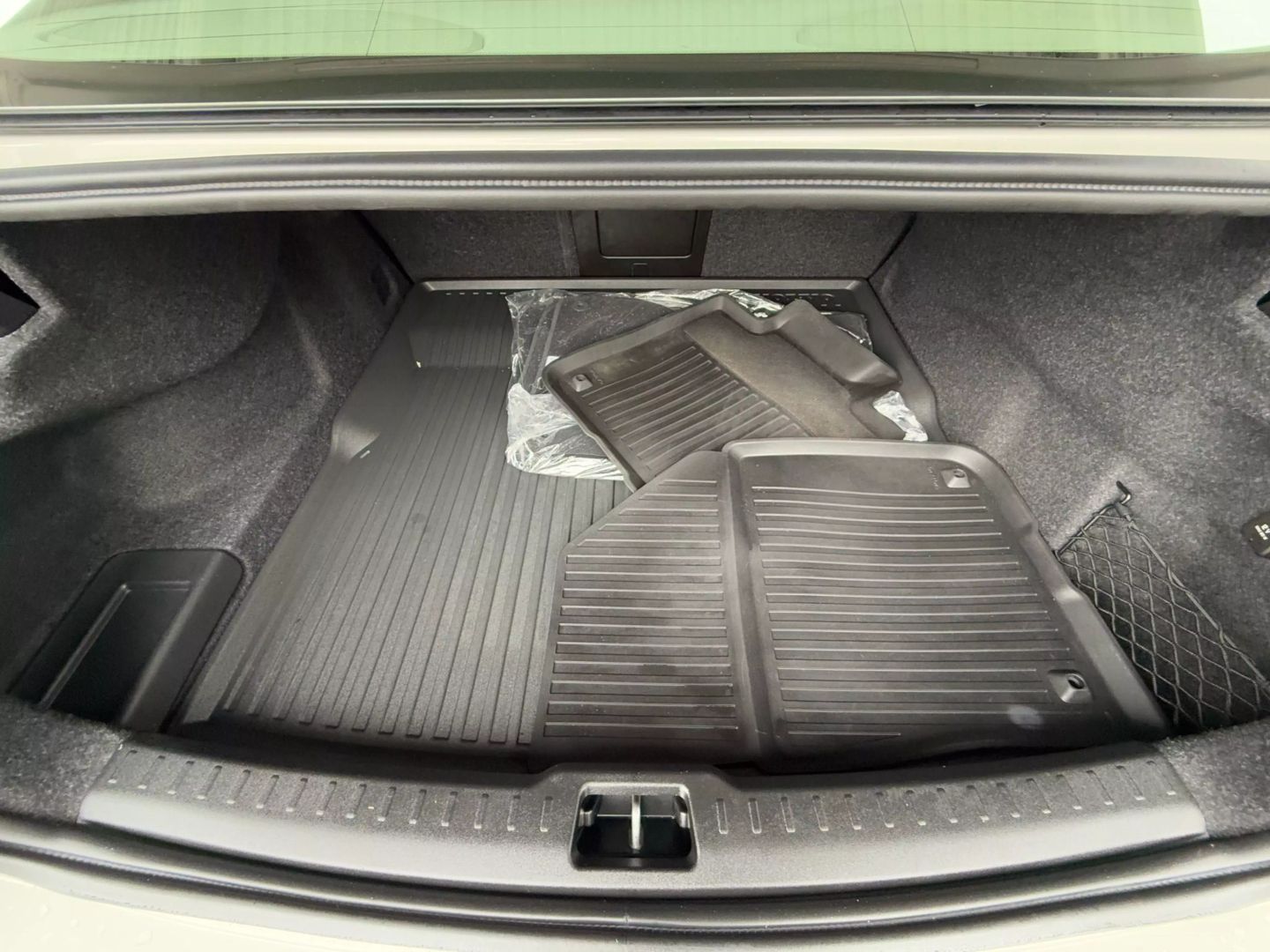 2022 Volvo S60 - Image 20
