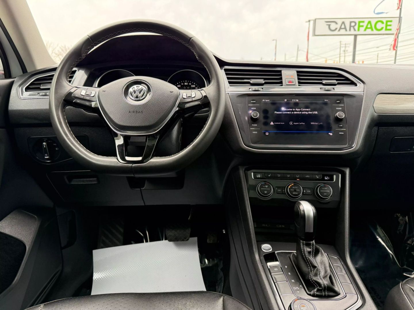 2021 Volkswagen Tiguan - Image 26