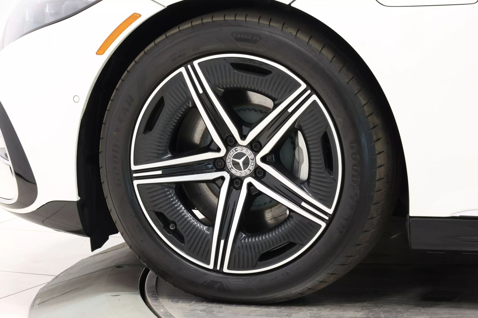 2023 Mercedes-benz Mercedes-eq Eqs - Image 137
