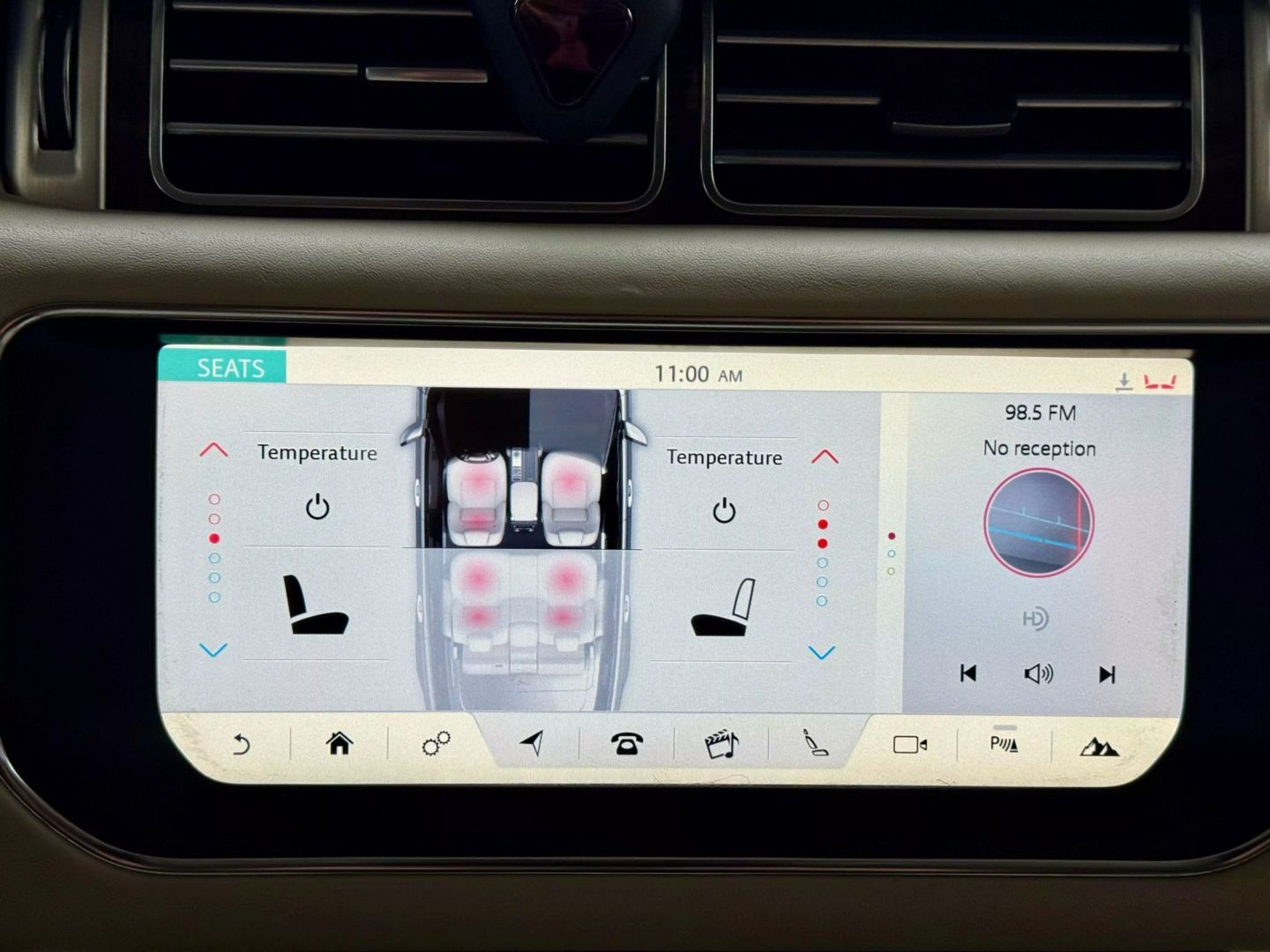 2017 Land Rover Range Rover - Image 29