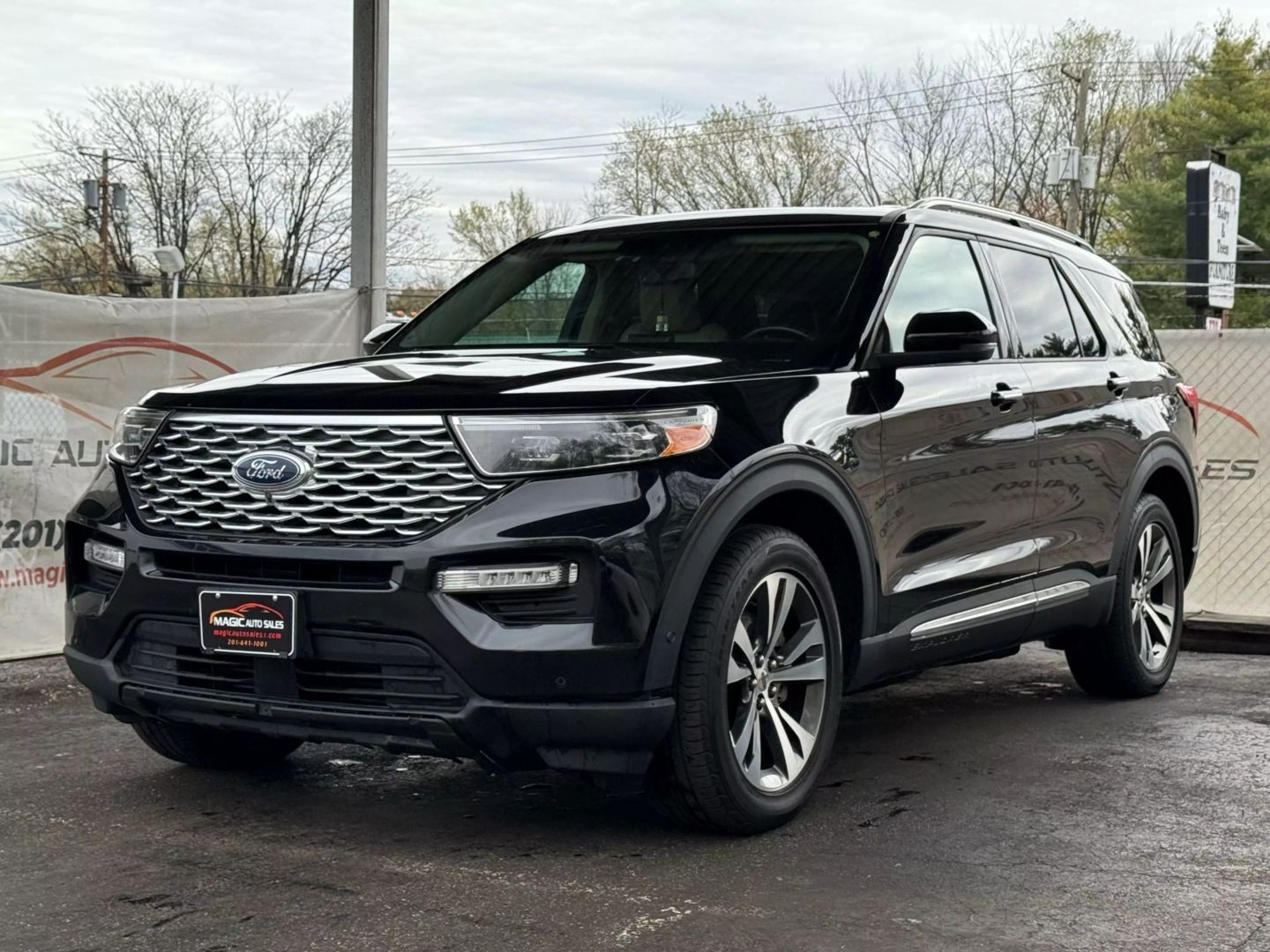 2020 Ford Explorer - Image 3