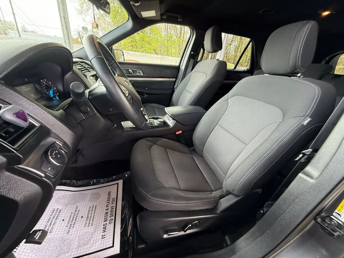 2018 Ford Explorer - Image 16