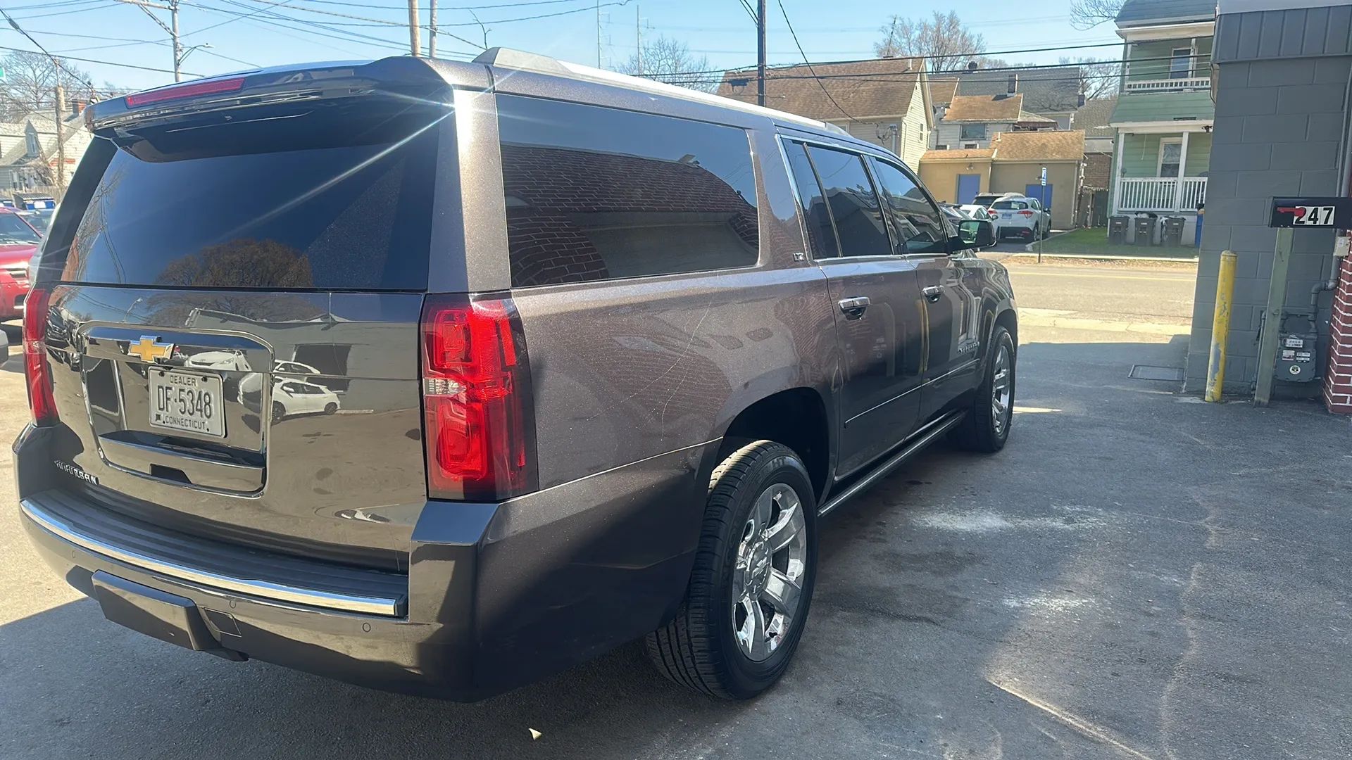 Image 3 of 2015 CHEVROLET SUBURBAN