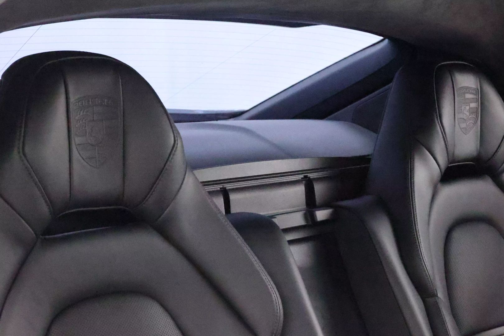 2017 Porsche Panamera - Image 89