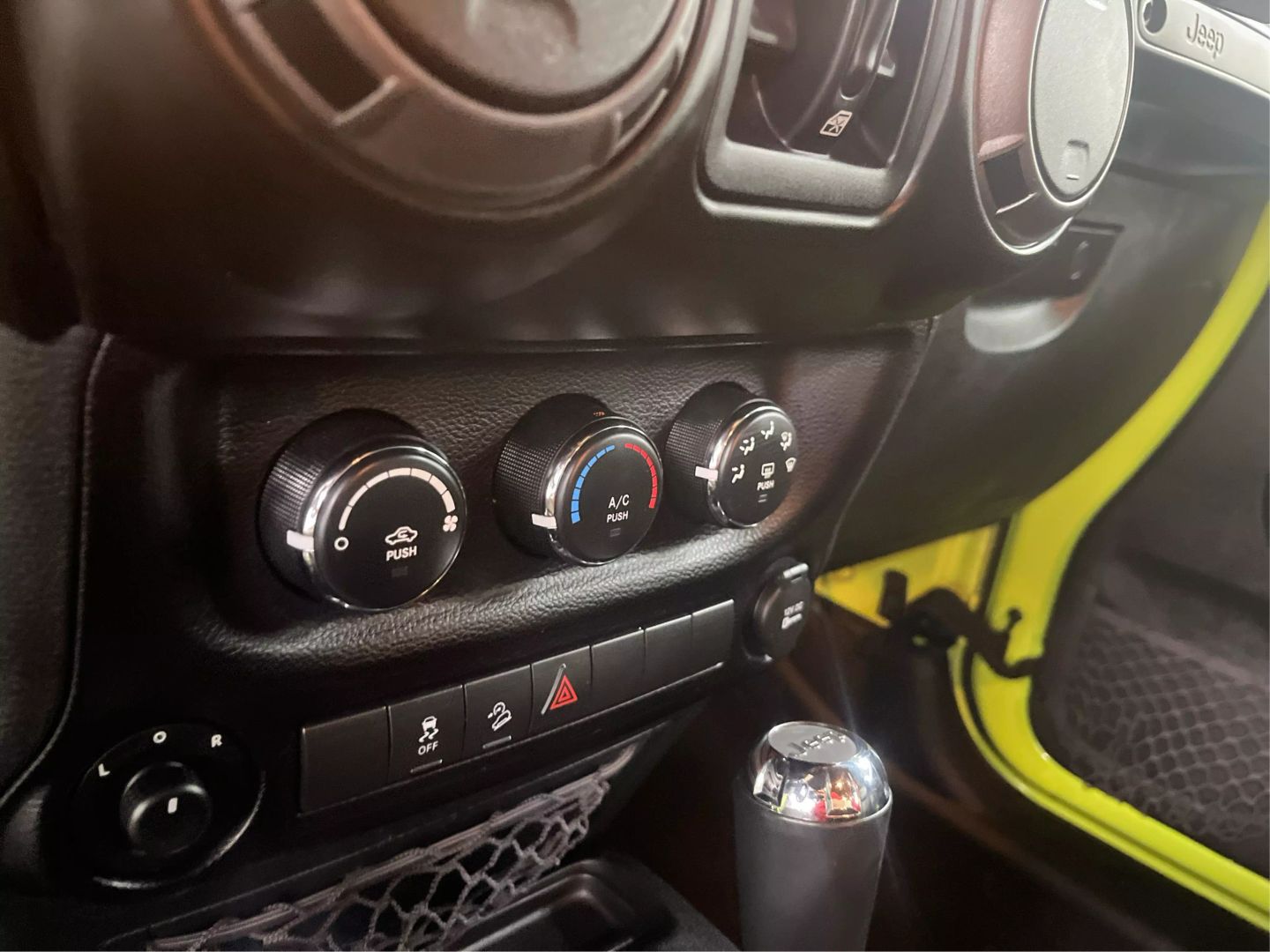 2017 Jeep Wrangler Unlimited - Image 28