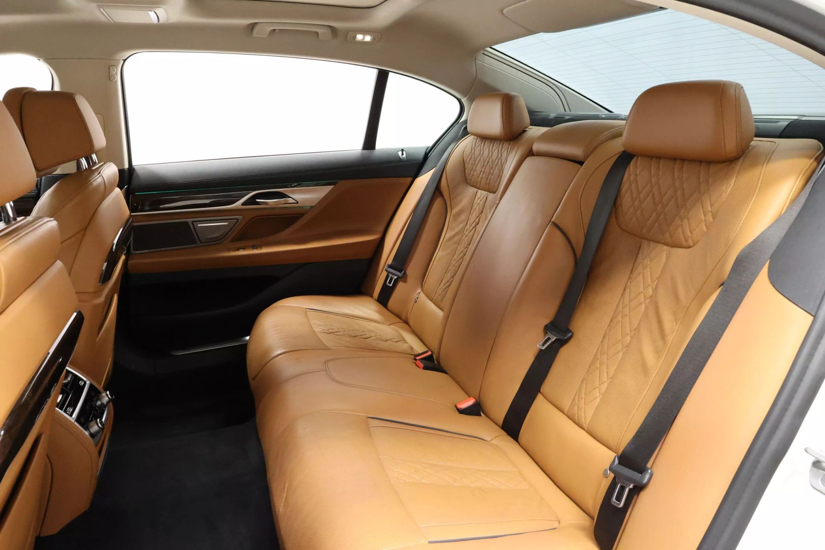 2021 Bmw 7 Series - Image 3