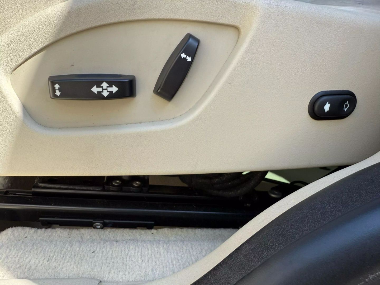 2015 Volvo Xc60 - Image 20