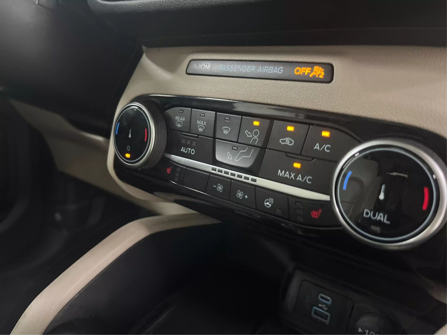 2022 Ford Escape - Image 32