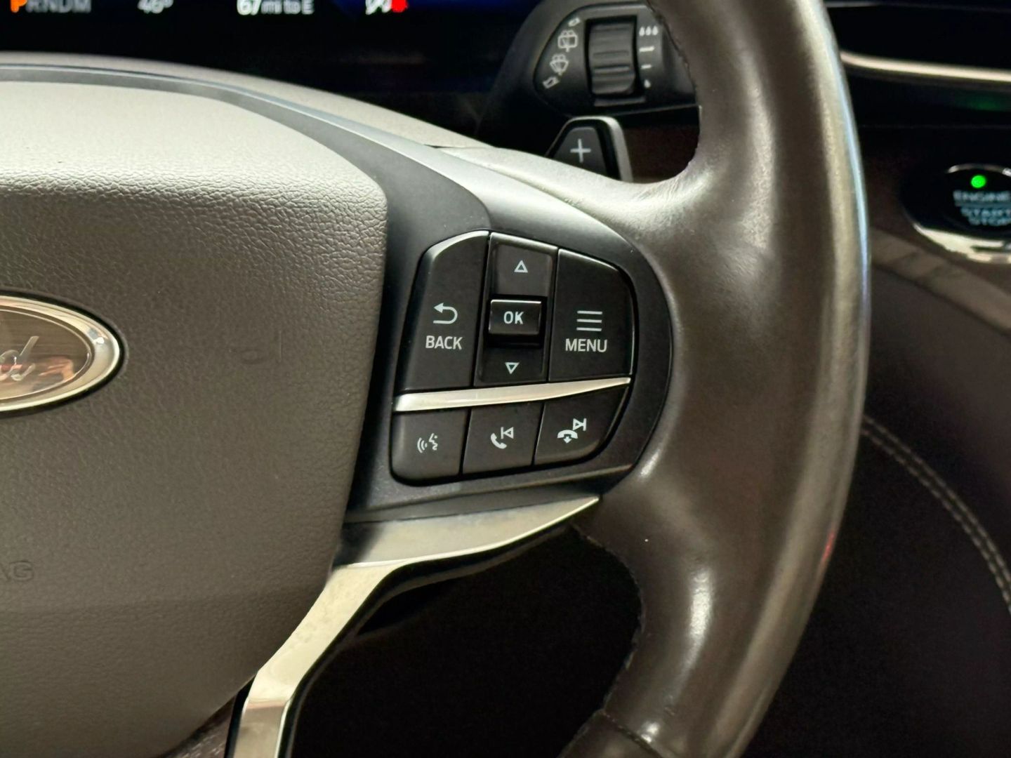 2020 Ford Explorer - Image 38
