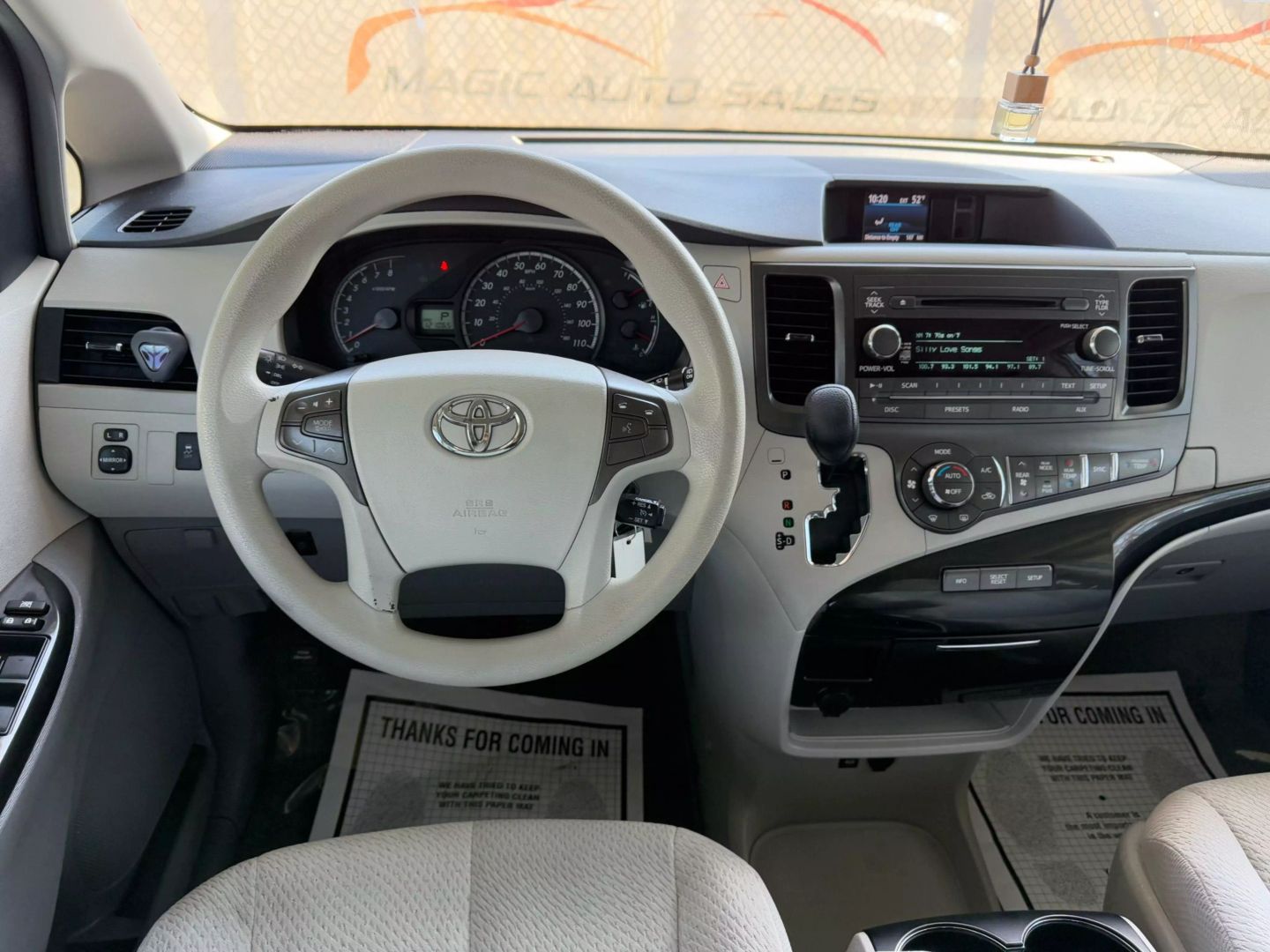 2013 Toyota Sienna - Image 23