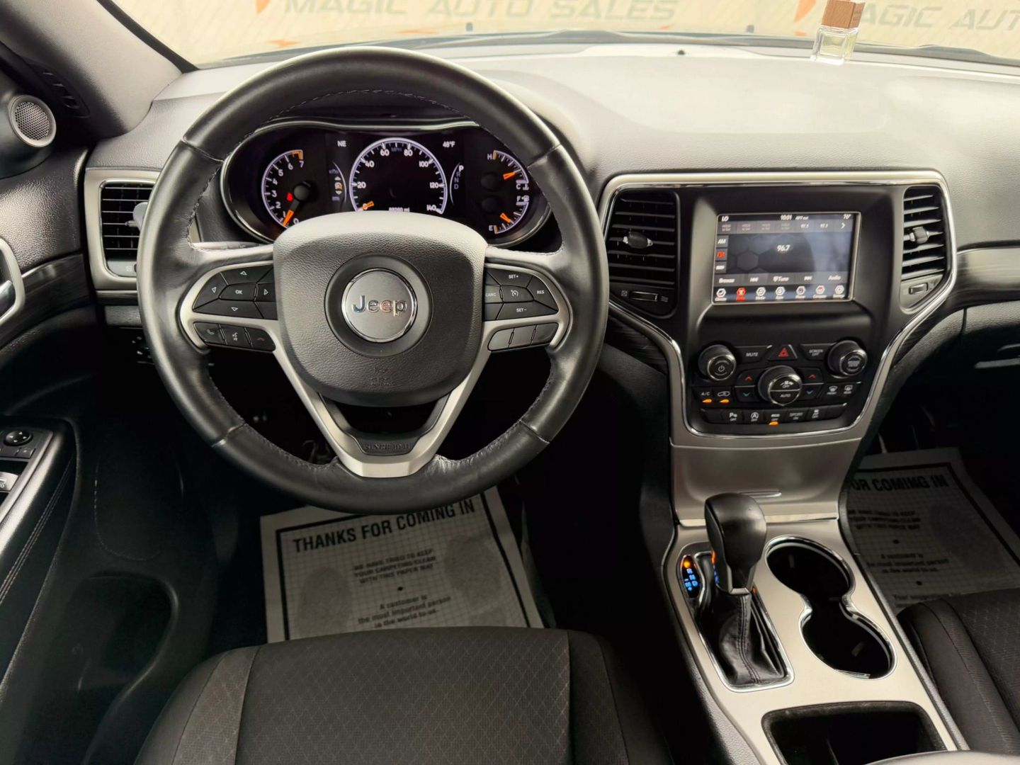 2019 Jeep Grand Cherokee - Image 30