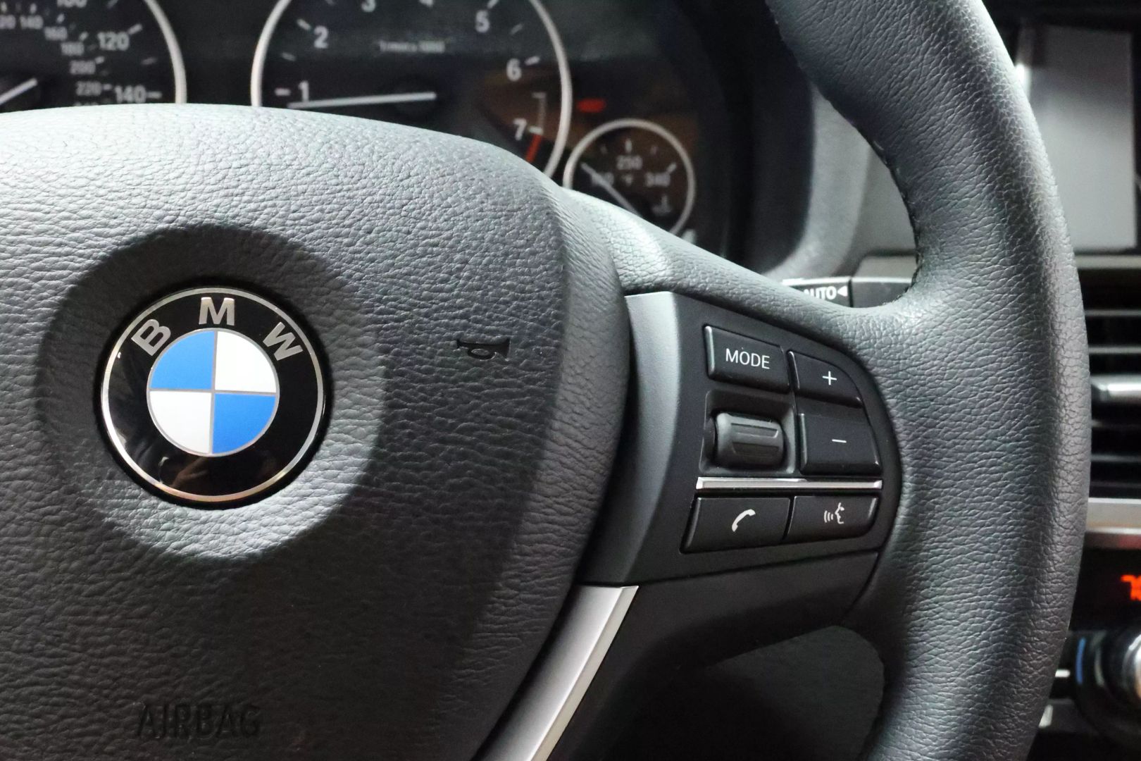 2017 Bmw X3 - Image 25