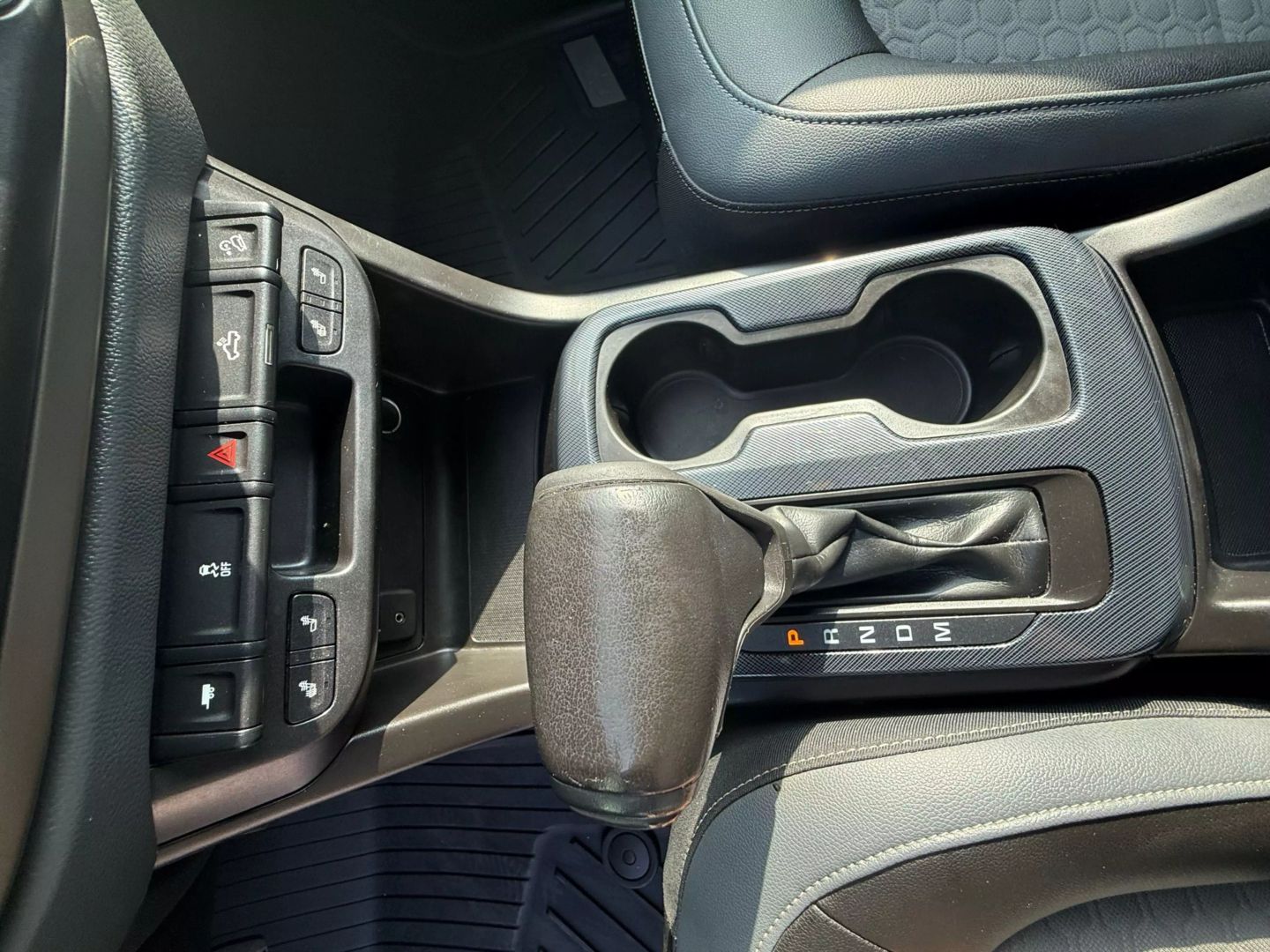 2016 Chevrolet Colorado Crew Cab - Image 16