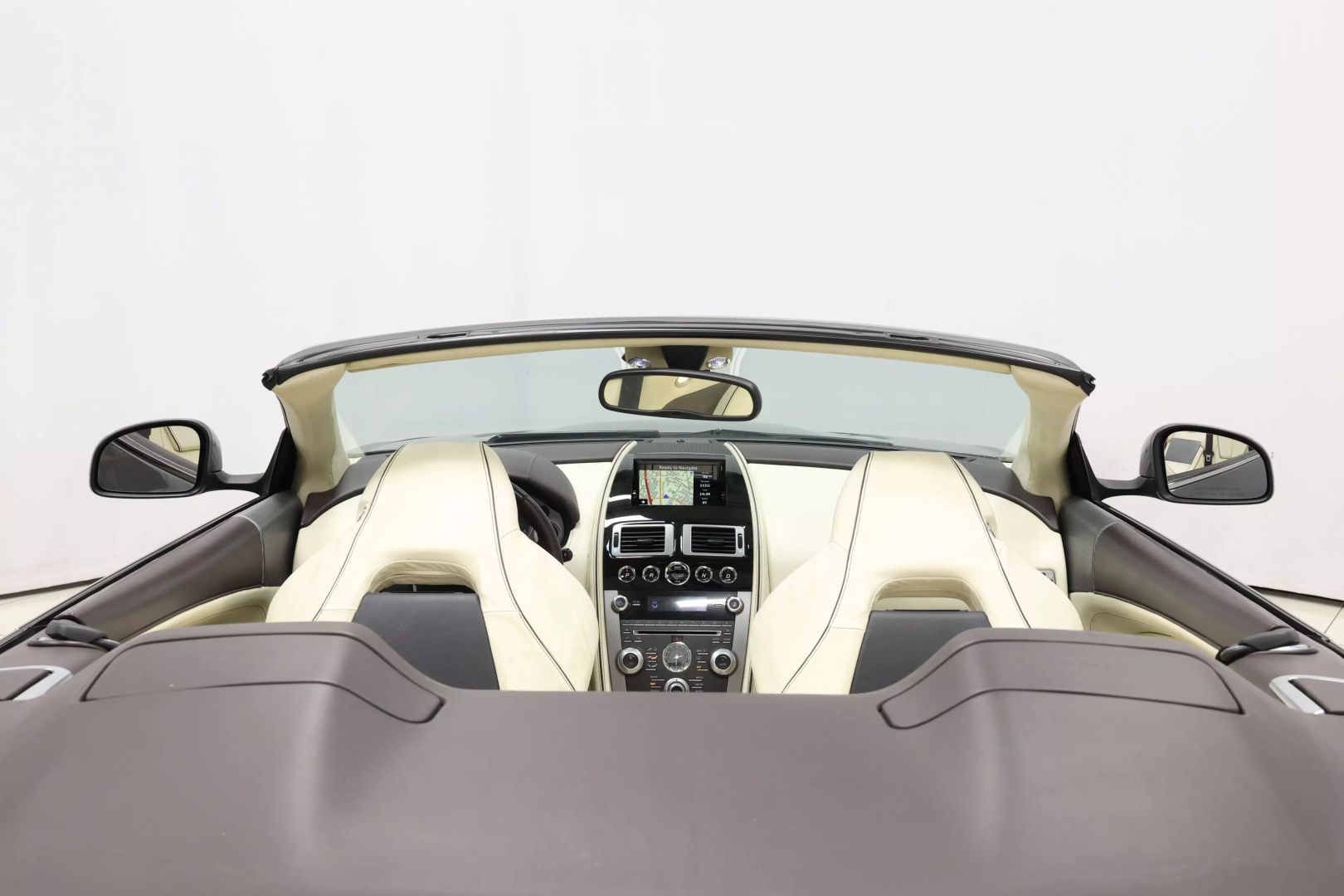 2012 Aston Martin Virage - Image 52