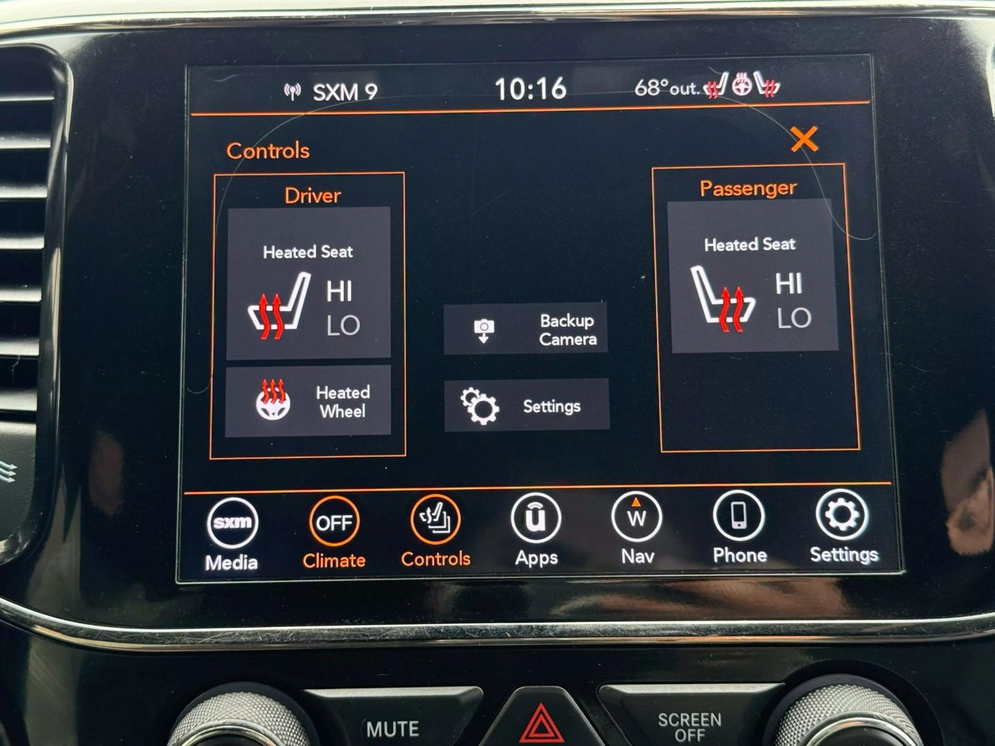 2020 Jeep Grand Cherokee - Image 35