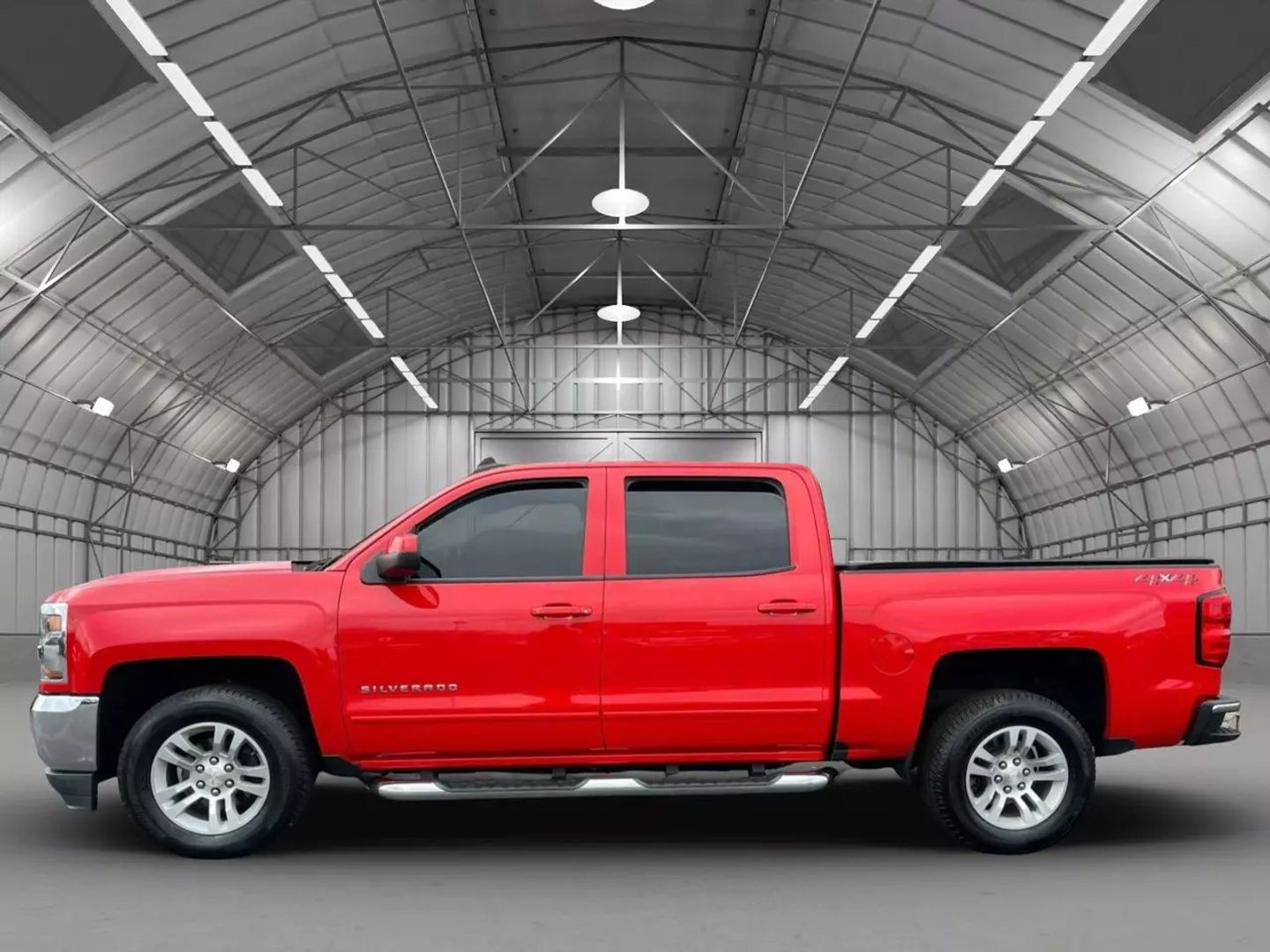 Used 2018 Chevrolet Silverado 1500 LT with VIN 3GCUKREC3JG114638 for sale in Kansas City