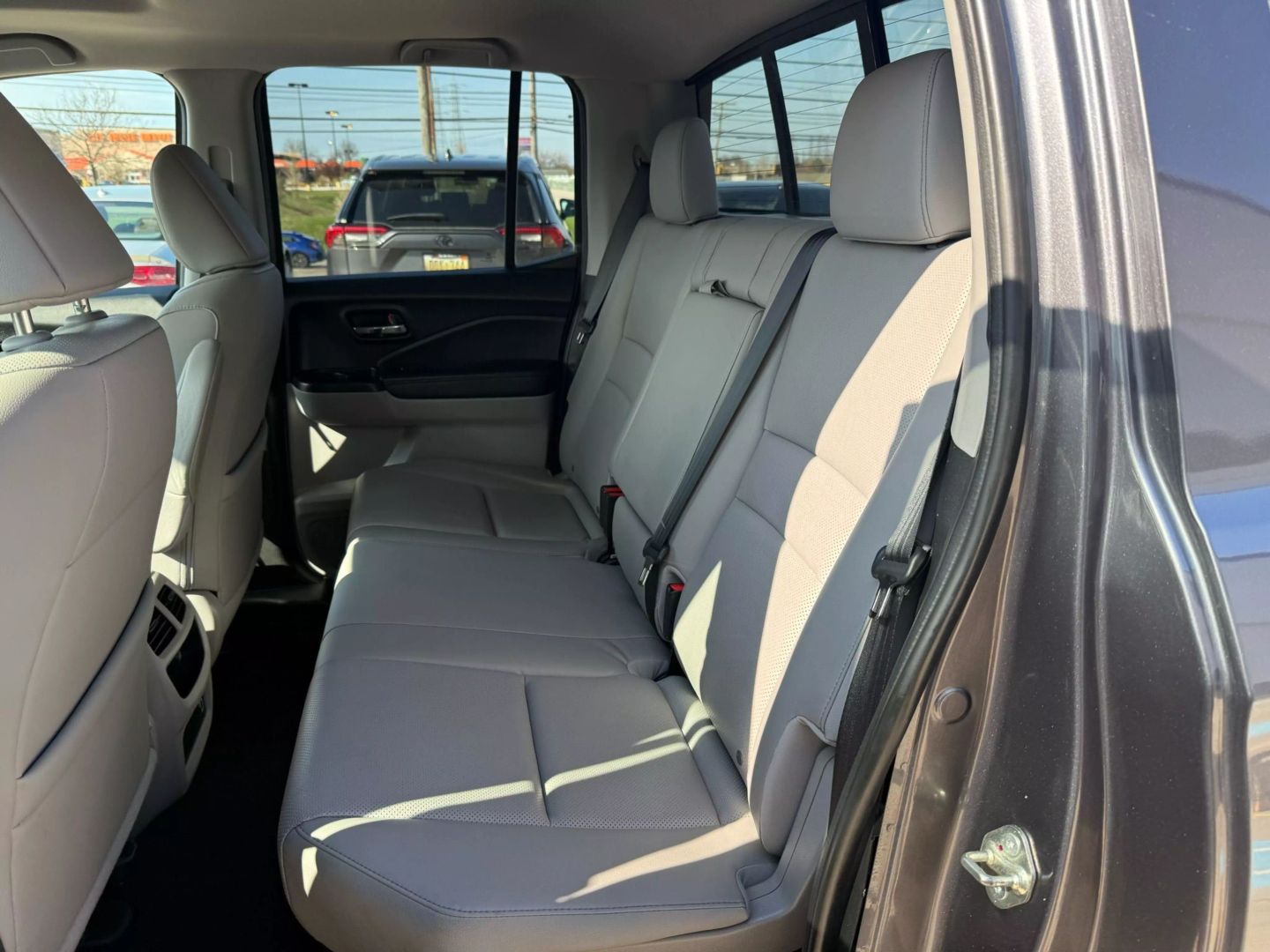 2019 Honda Ridgeline - Image 20