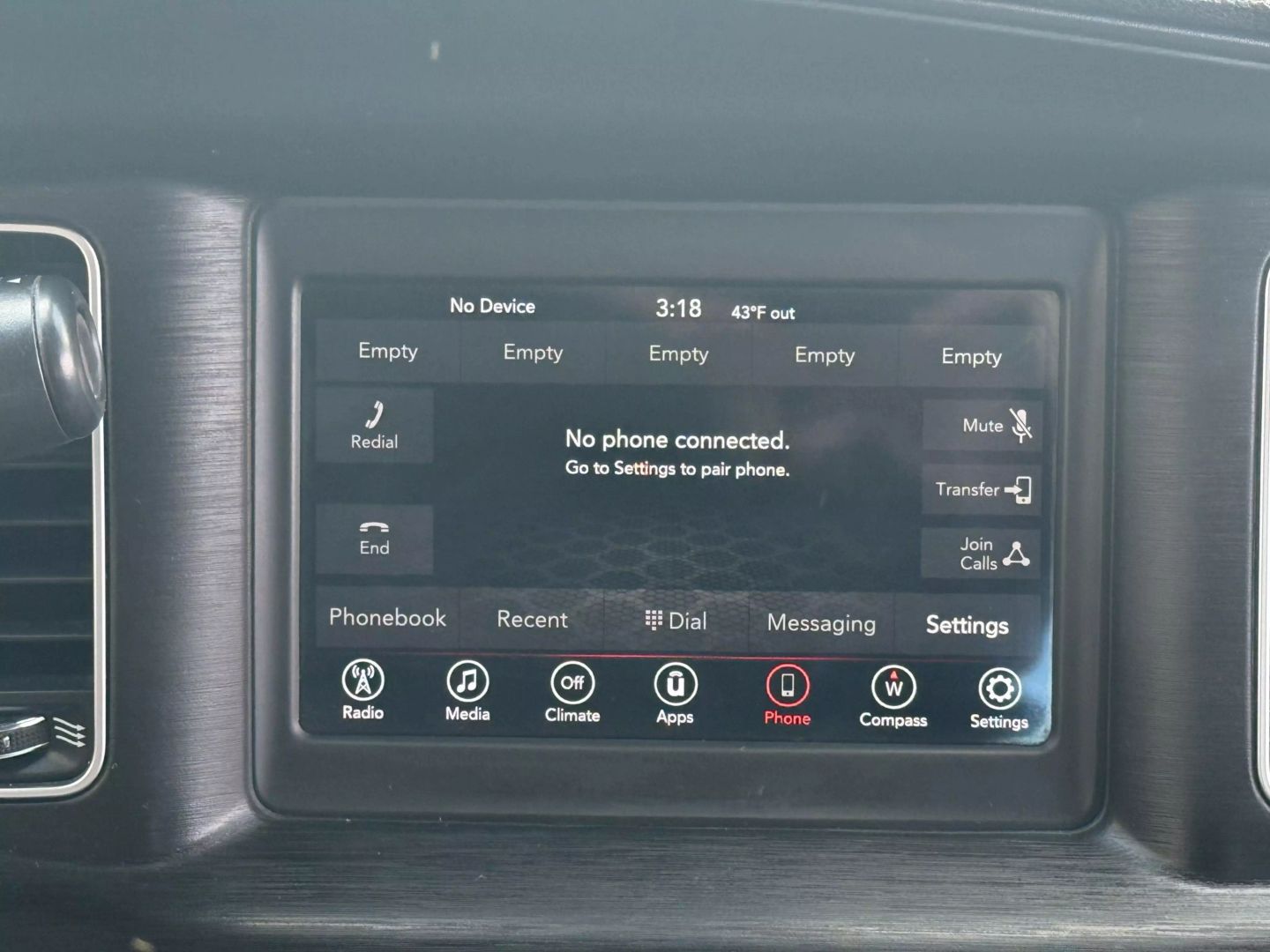 2019 Dodge Charger - Image 34