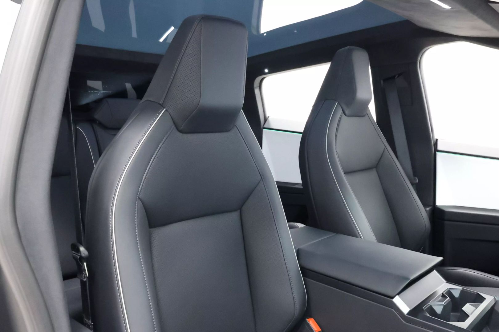 2024 Tesla Cybertruck - Image 120