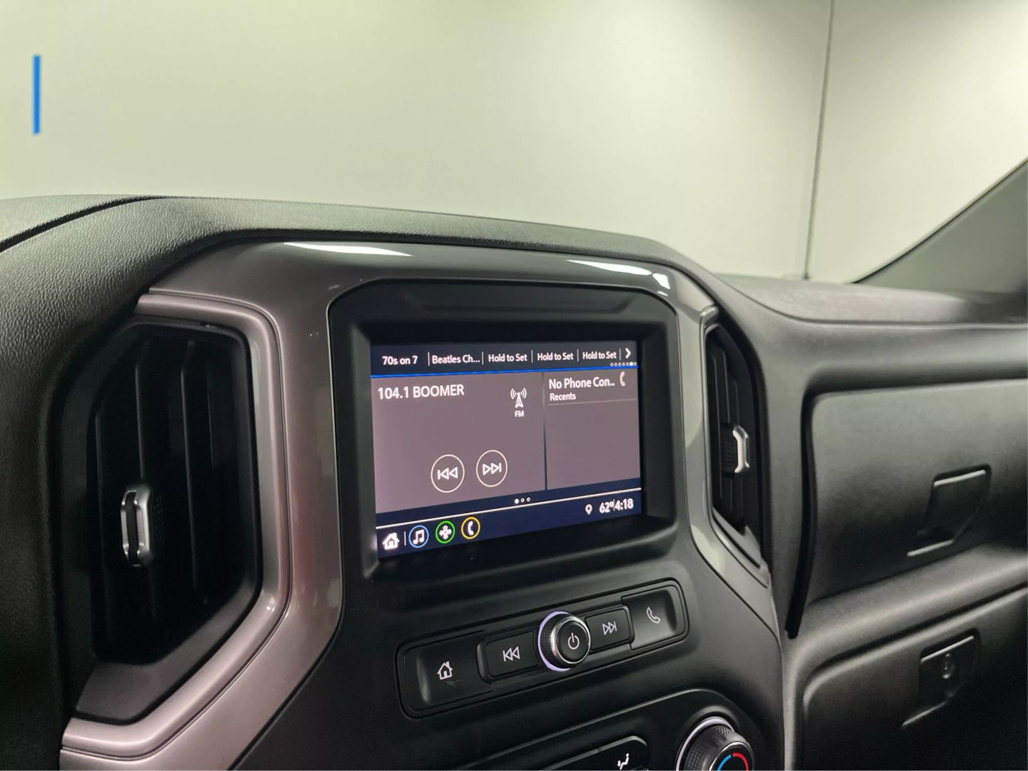 2021 Chevrolet Silverado 1500 Crew Cab - Image 24
