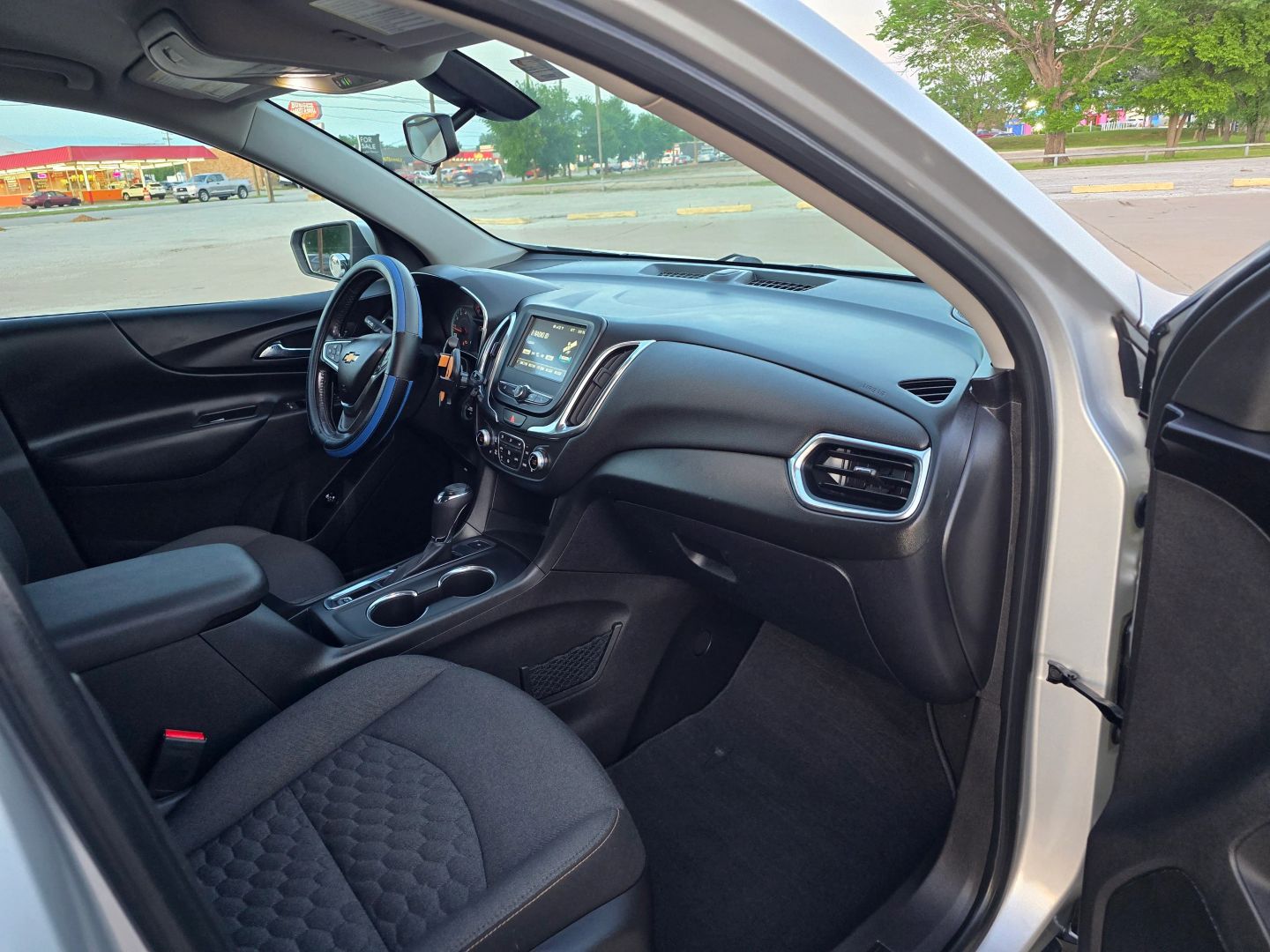2018 Chevrolet Equinox - Image 9