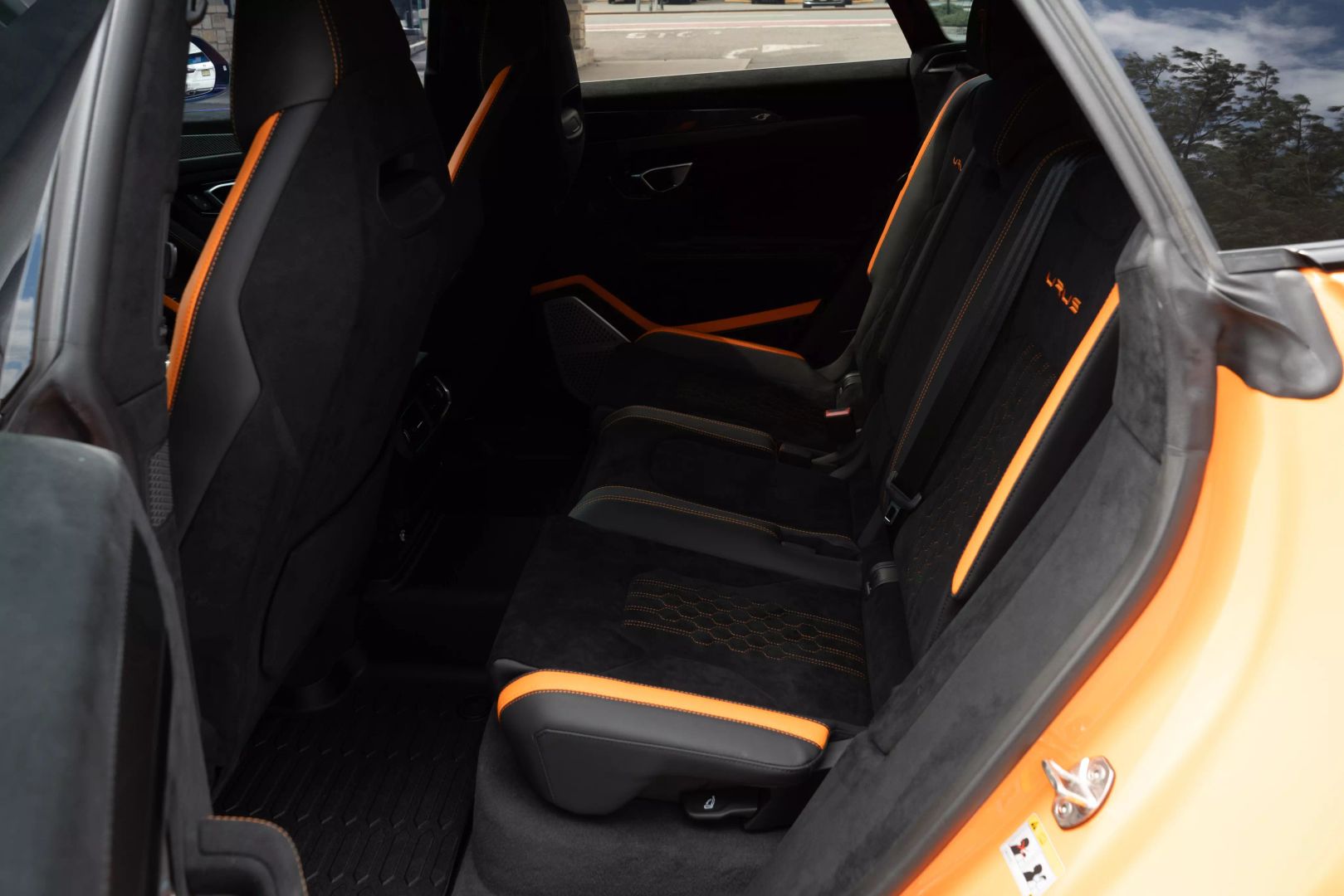 2023 Lamborghini Urus - Image 55