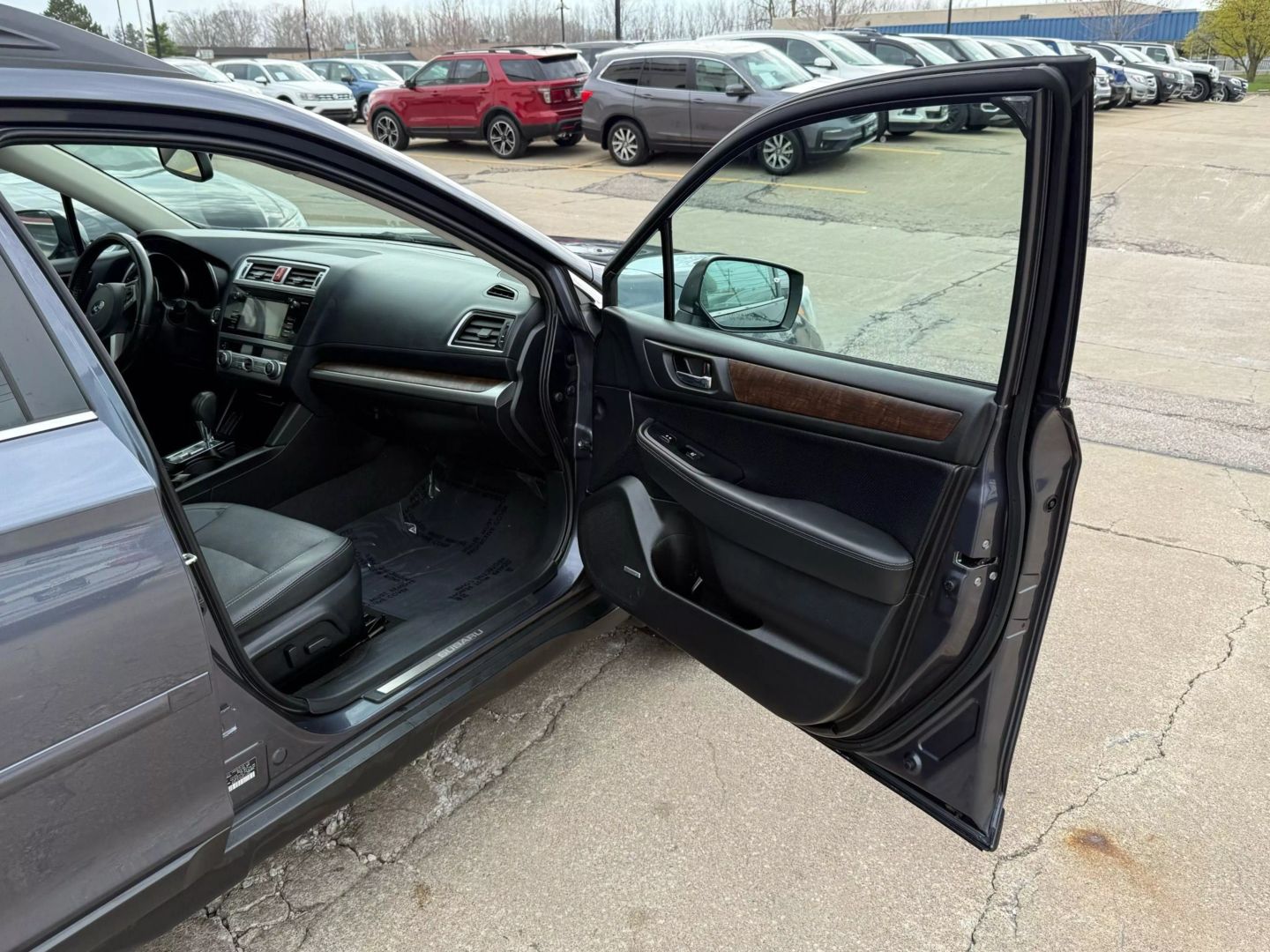 2016 Subaru Outback - Image 25