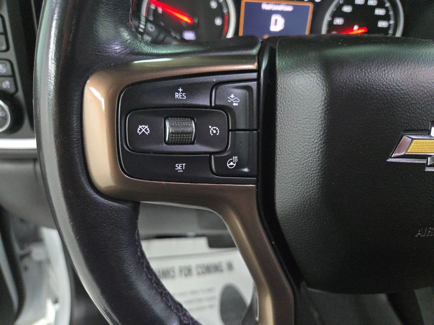 2022 Chevrolet Silverado 1500 Limited Crew Cab - Image 32
