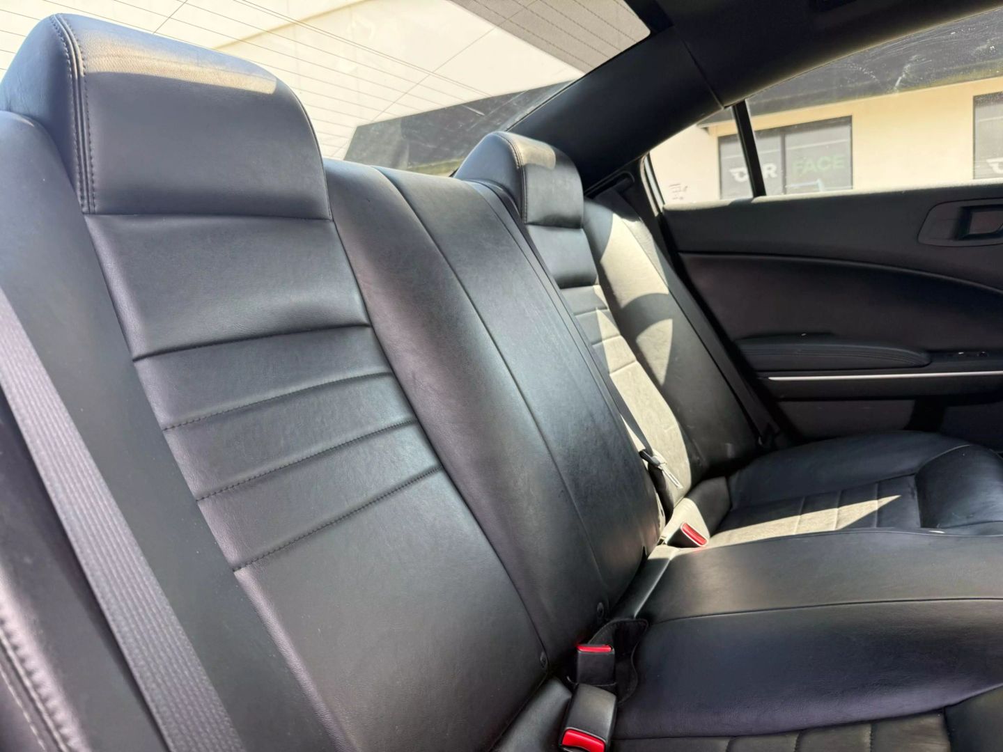 2019 Dodge Charger - Image 21