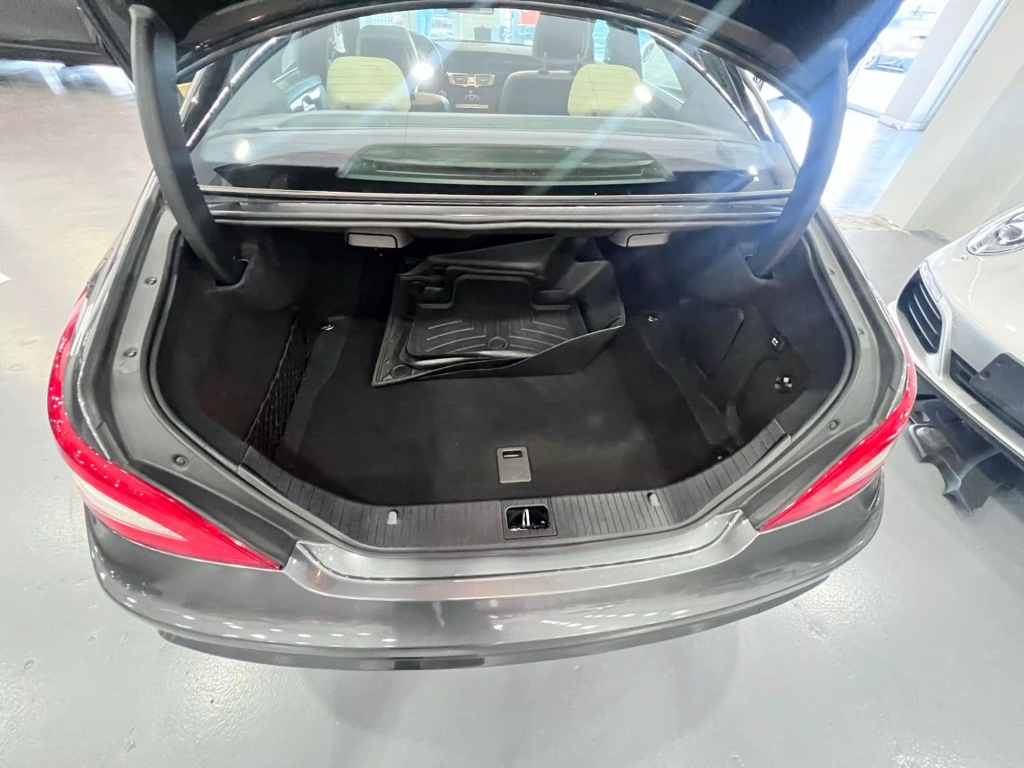 2014 Mercedes-benz Cls-class Cls 550 4matic Coupe 4d - Image 12