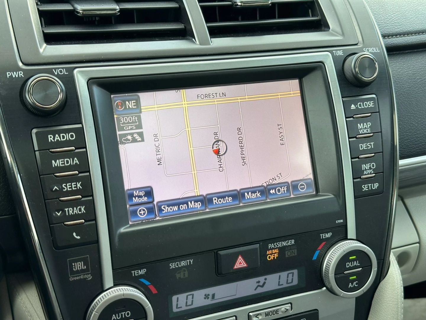 2012 Toyota Camry - Image 34