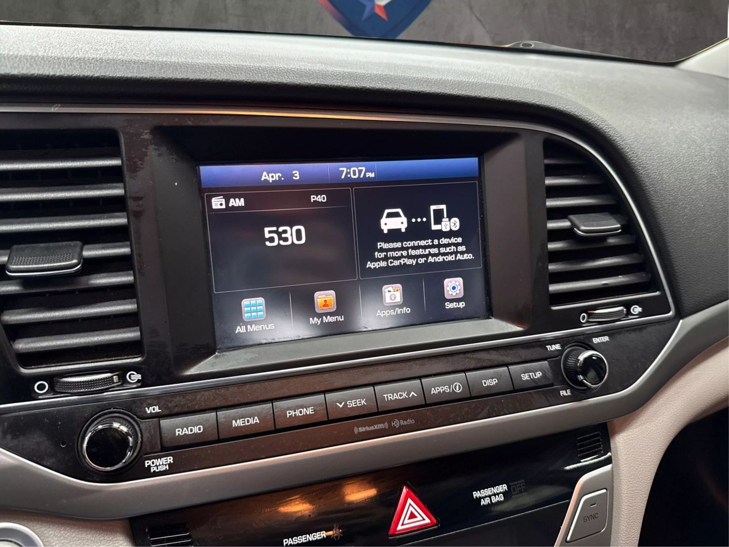 2018 Hyundai Elantra - Image 22