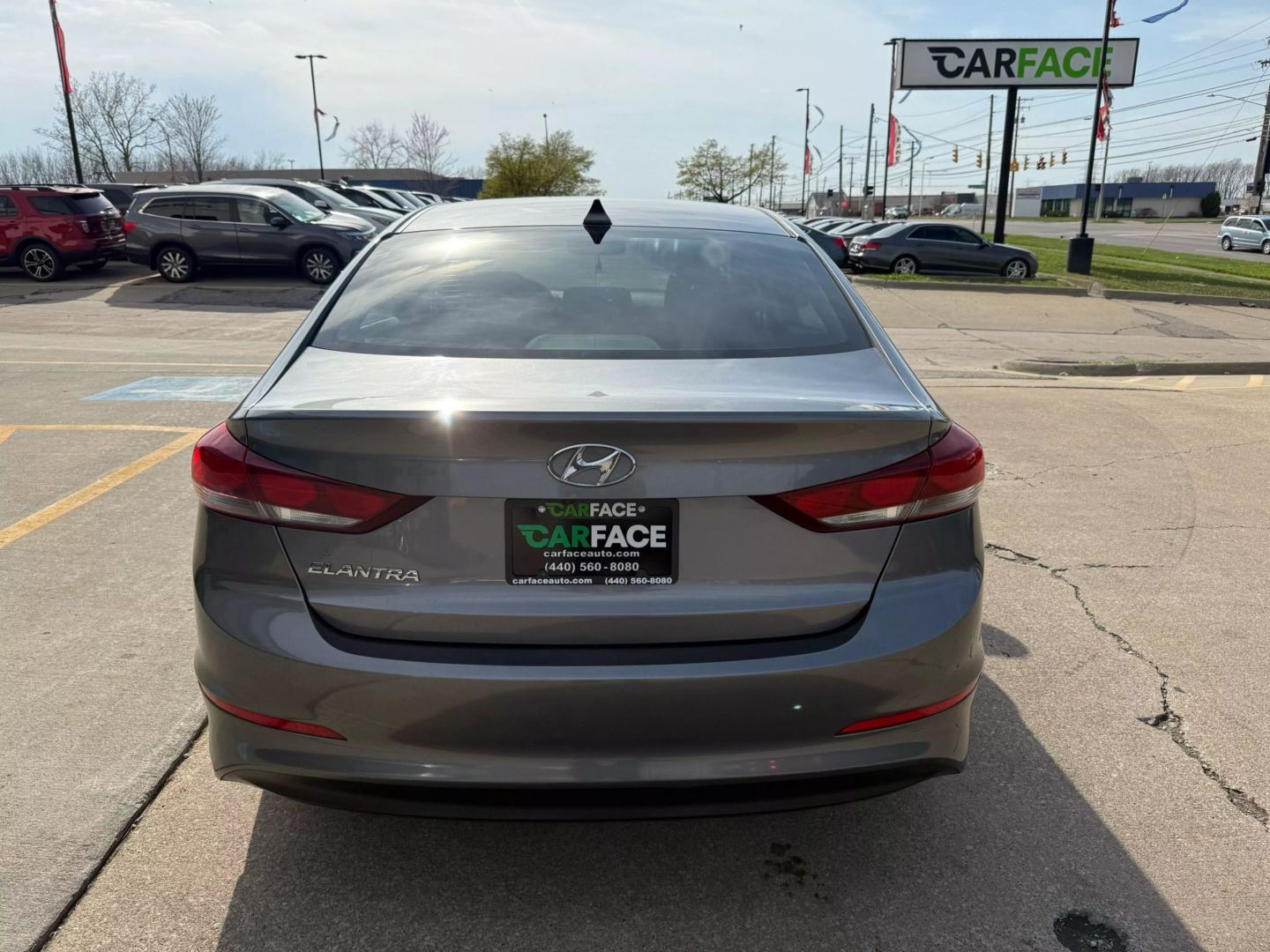 2018 Hyundai Elantra - Image 9