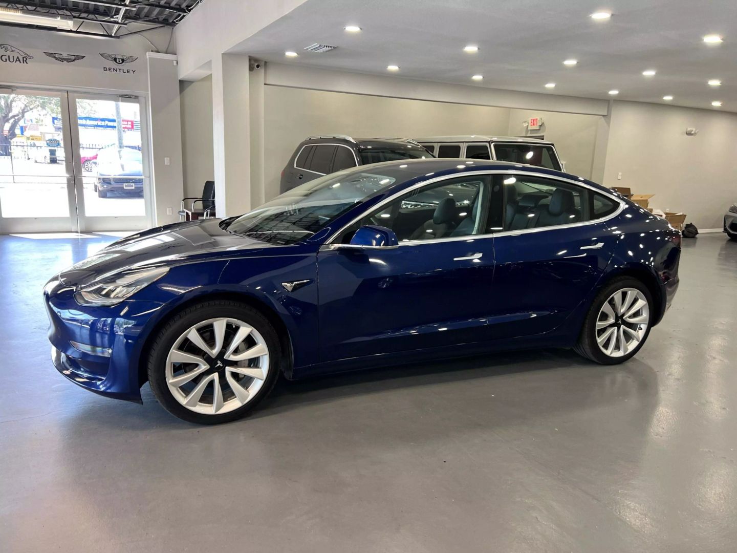 2018 Tesla Model 3 Mid Range Sedan 4d - Image 4