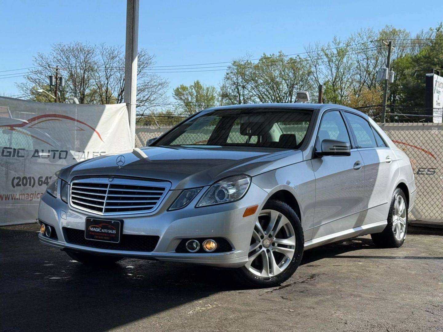 2011 Mercedes-benz E-class - Image 1