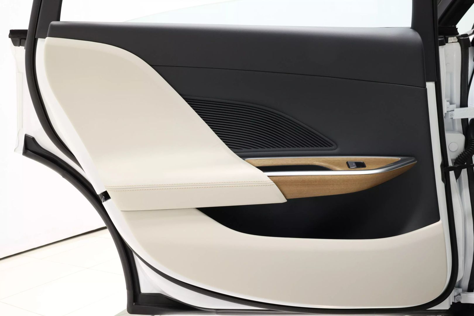 2023 Lucid Air - Image 51