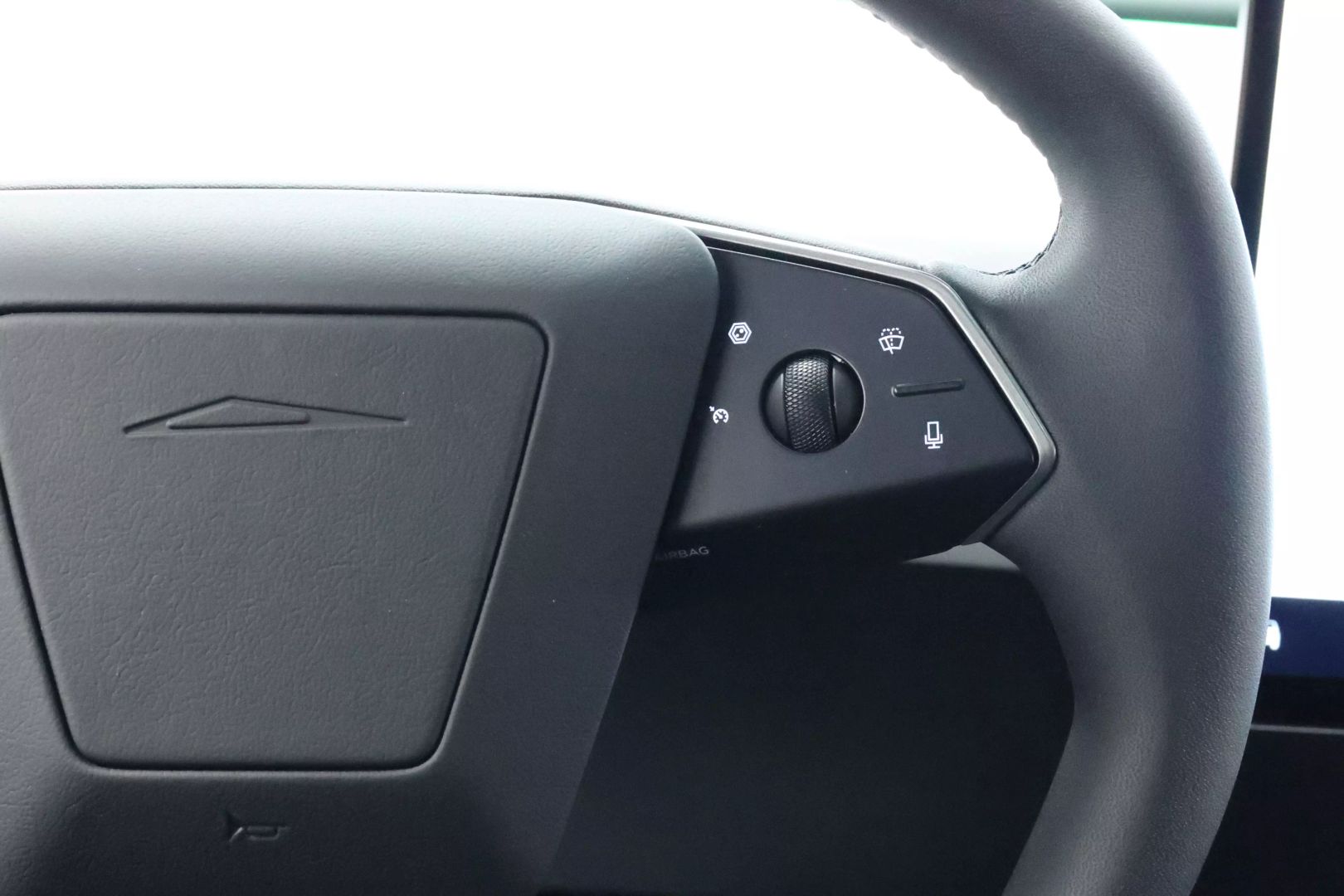 2024 Tesla Cybertruck - Image 27