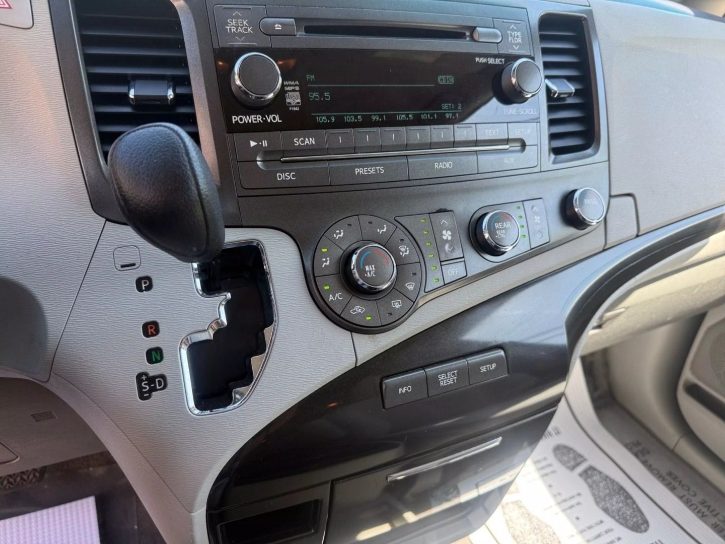 2011TOYOTA SIENNA for sale in Stafford VA